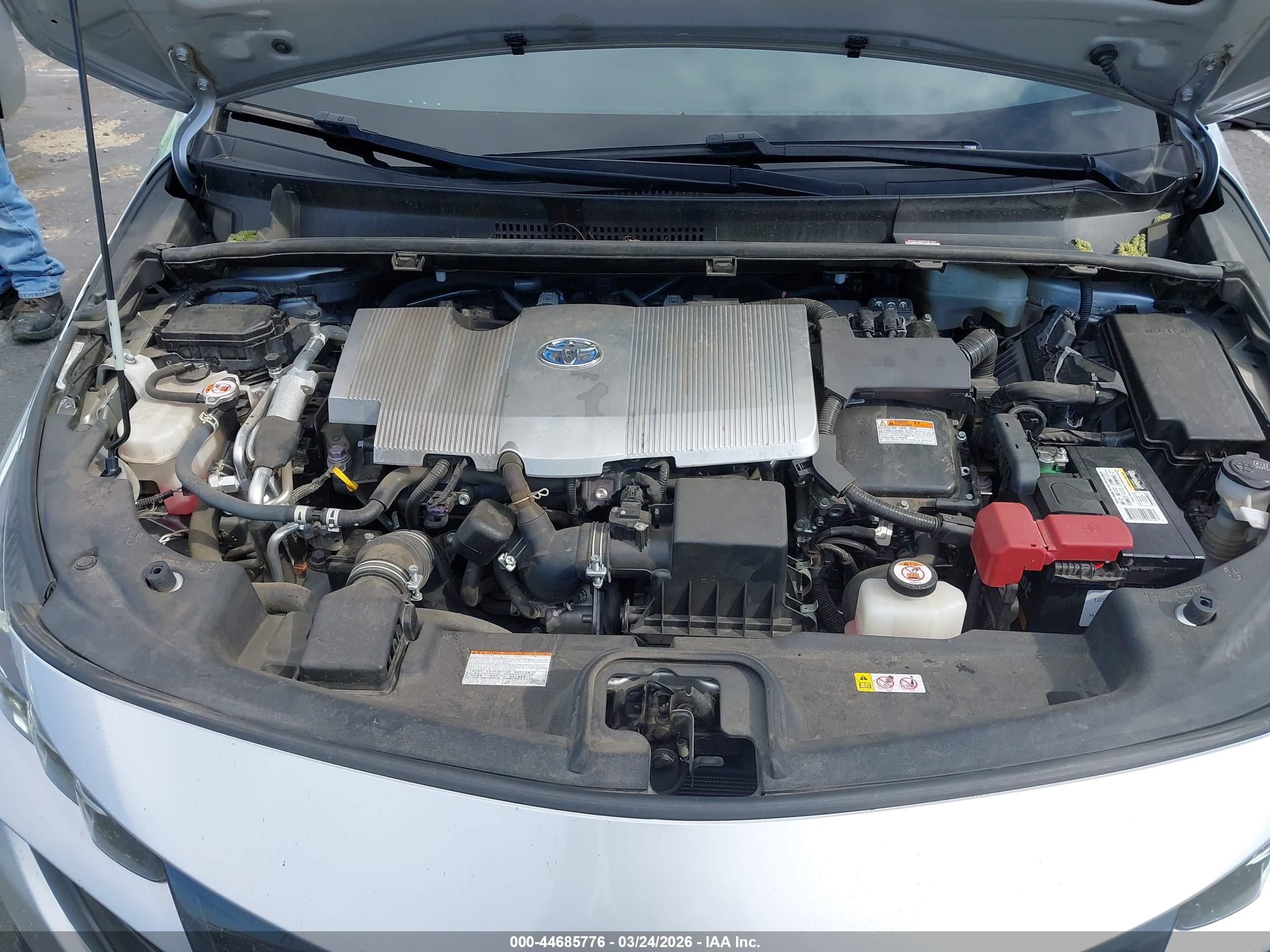 TOYOTA PRIUS image 10