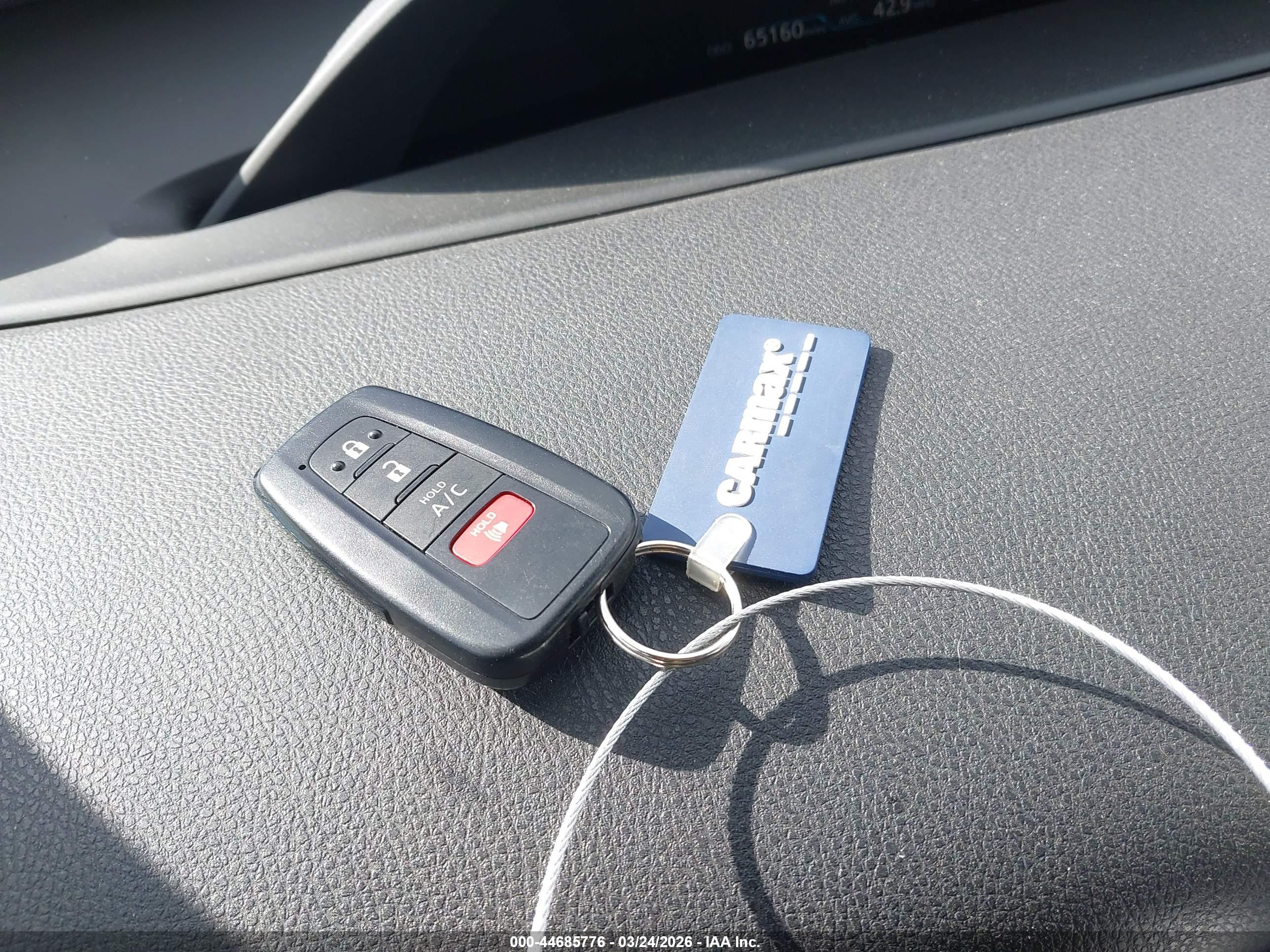TOYOTA PRIUS image 11