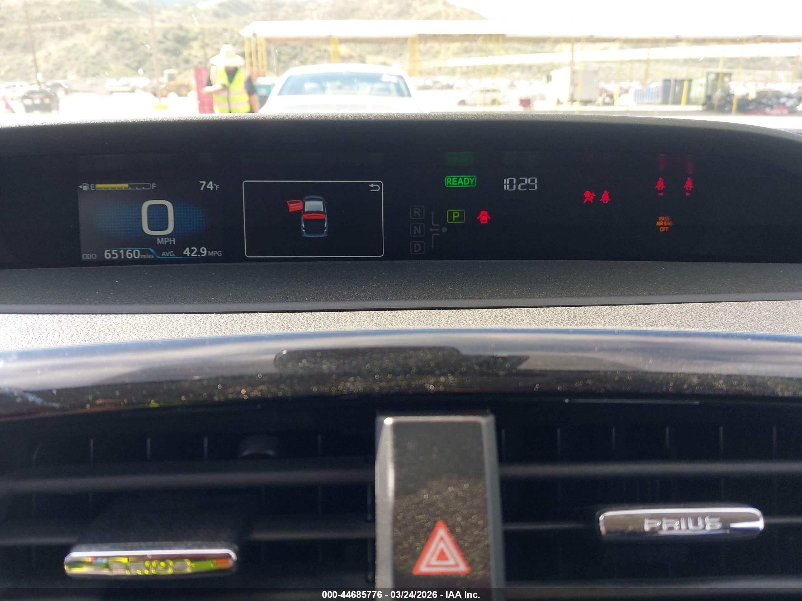 TOYOTA PRIUS image 7