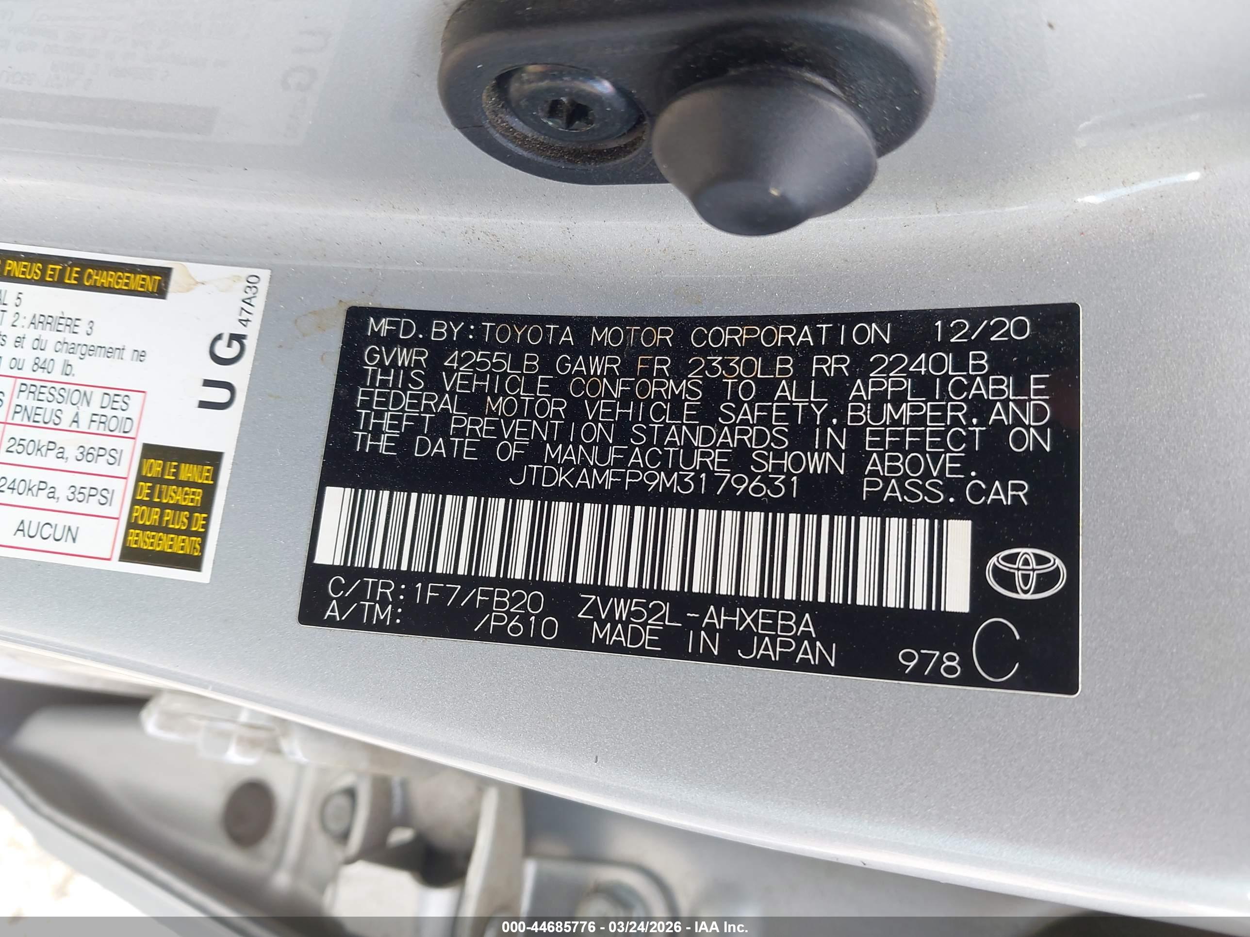 TOYOTA PRIUS image 9