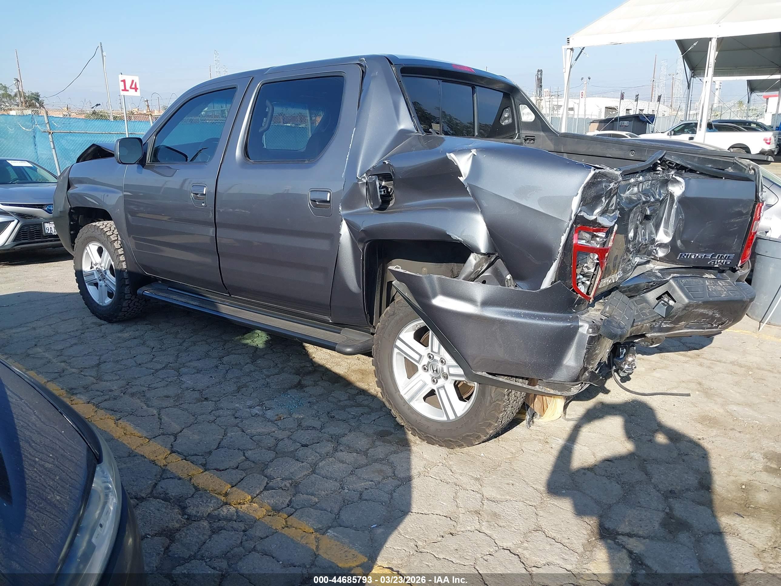 HONDA RIDGELINE image 3