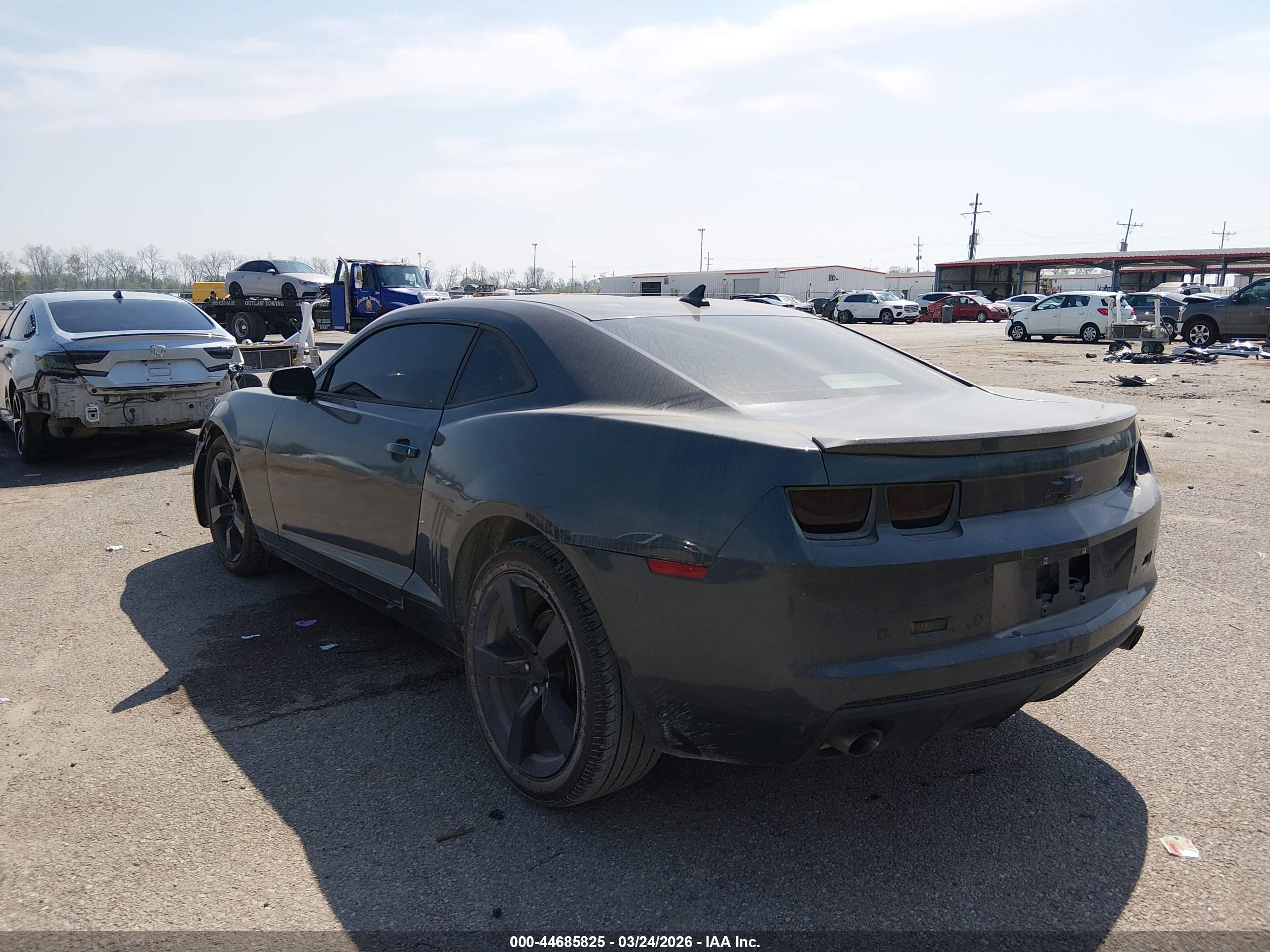 CHEVROLET CAMARO image 3