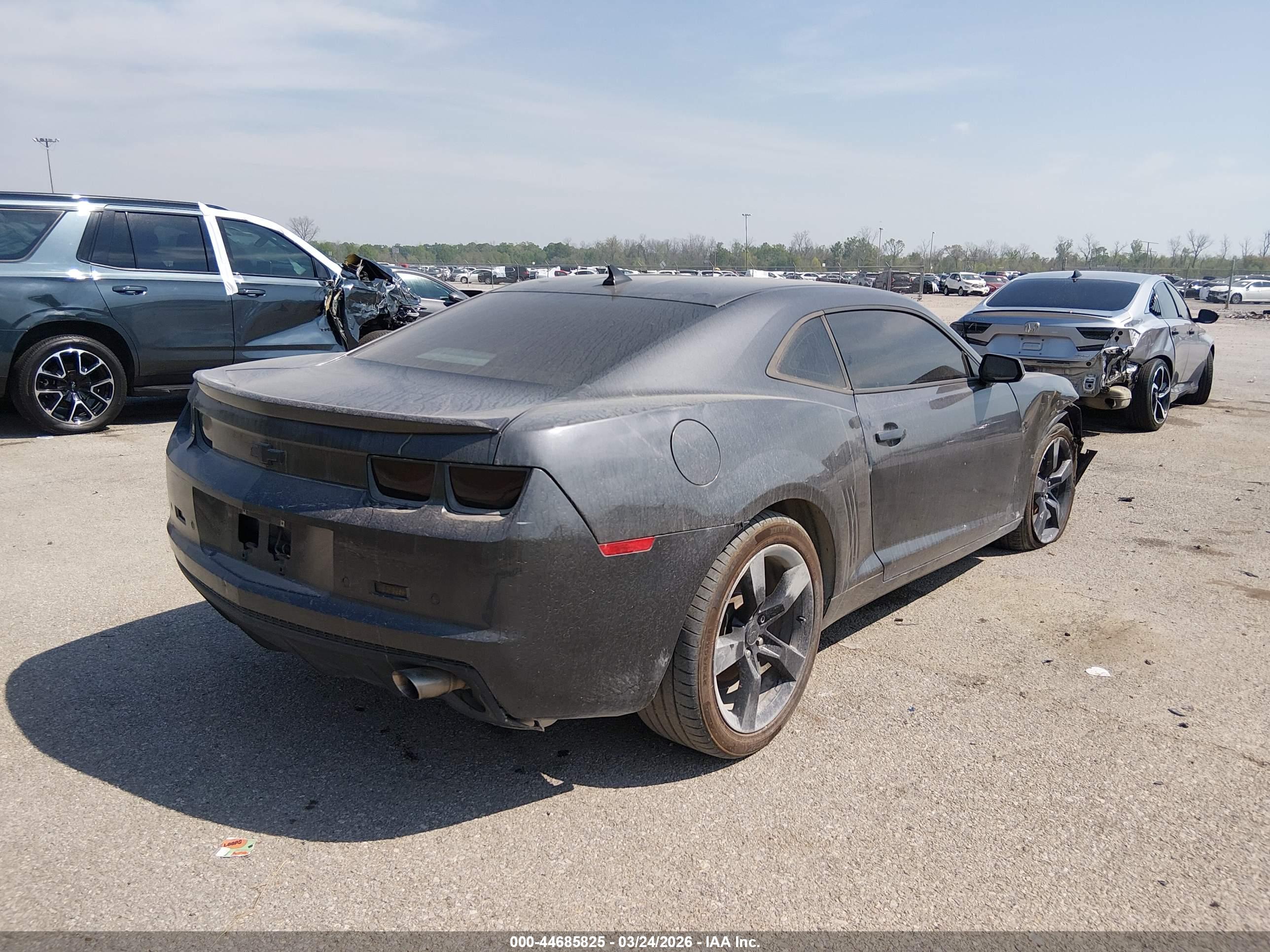 CHEVROLET CAMARO image 4
