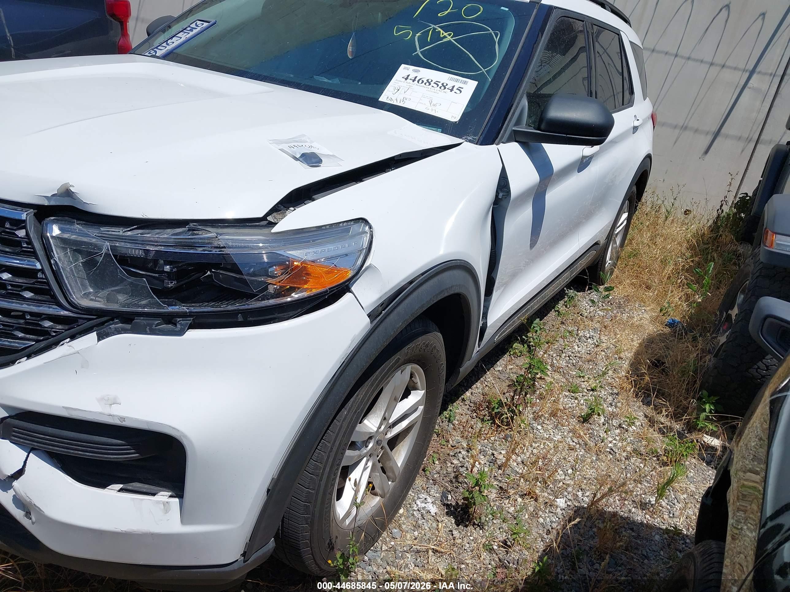 FORD EXPLORER image 2