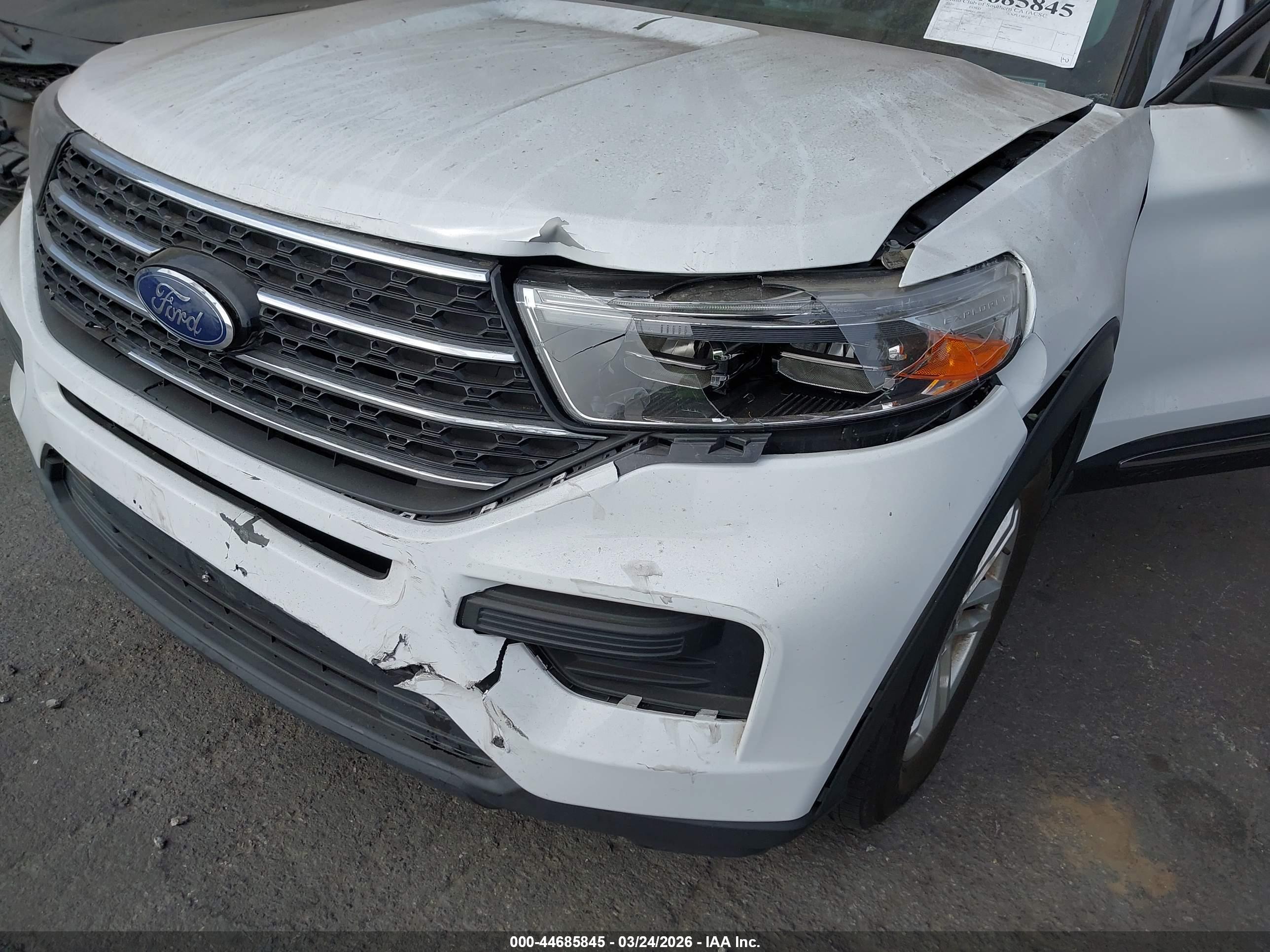 FORD EXPLORER image 6
