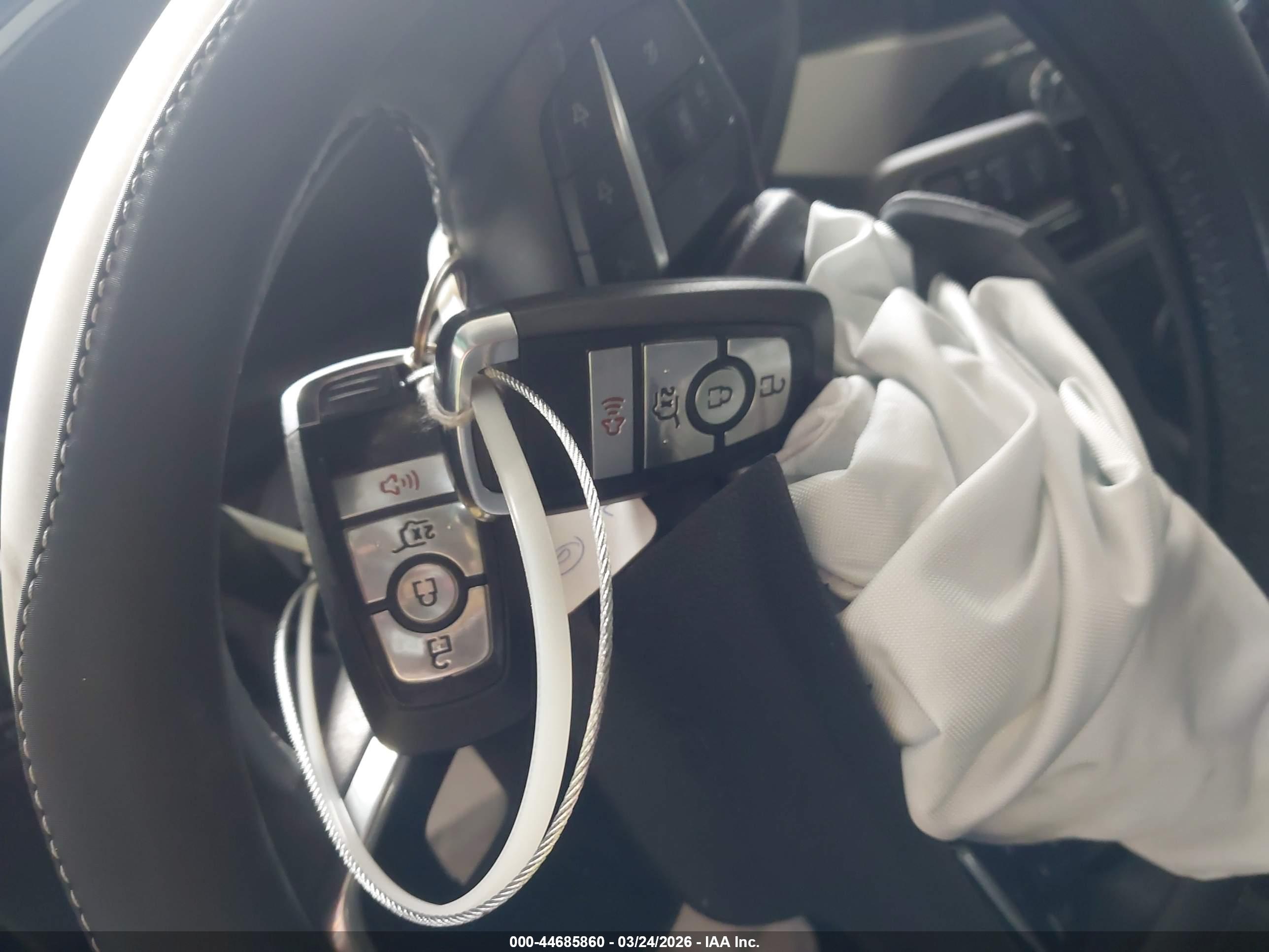 FORD ESCAPE image 11