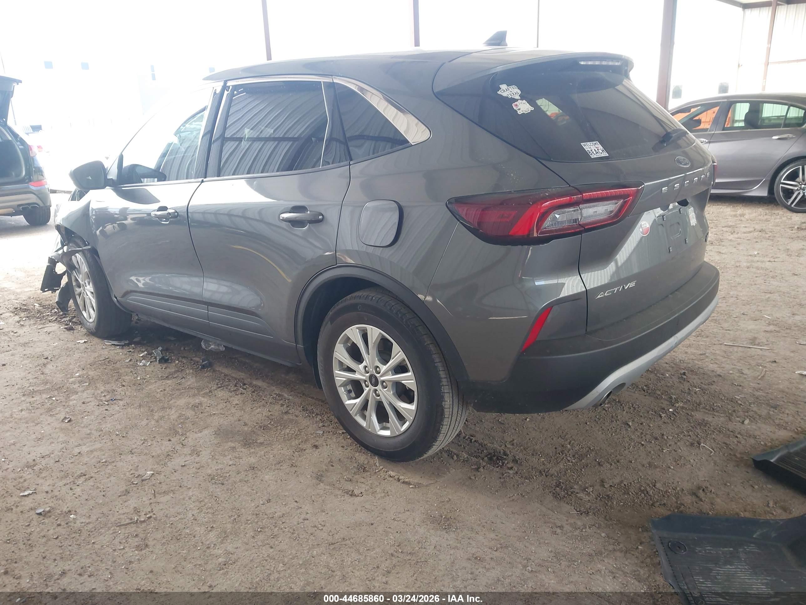 FORD ESCAPE image 3