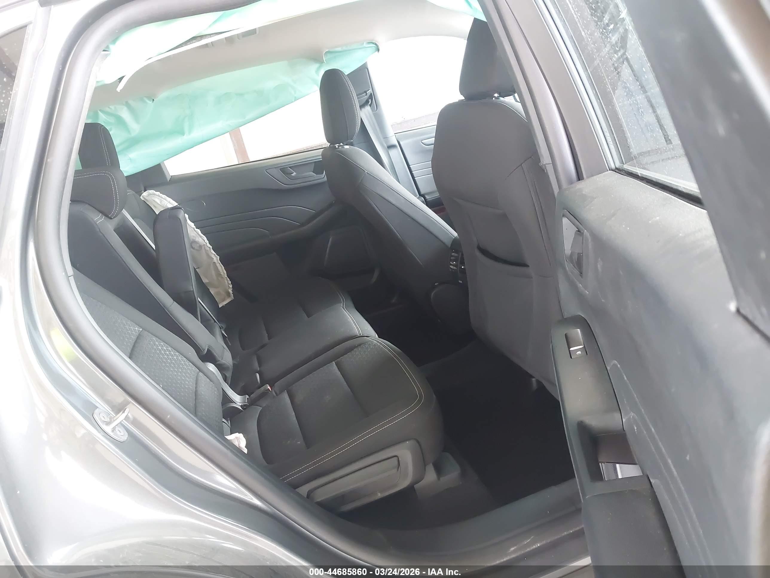 FORD ESCAPE image 8