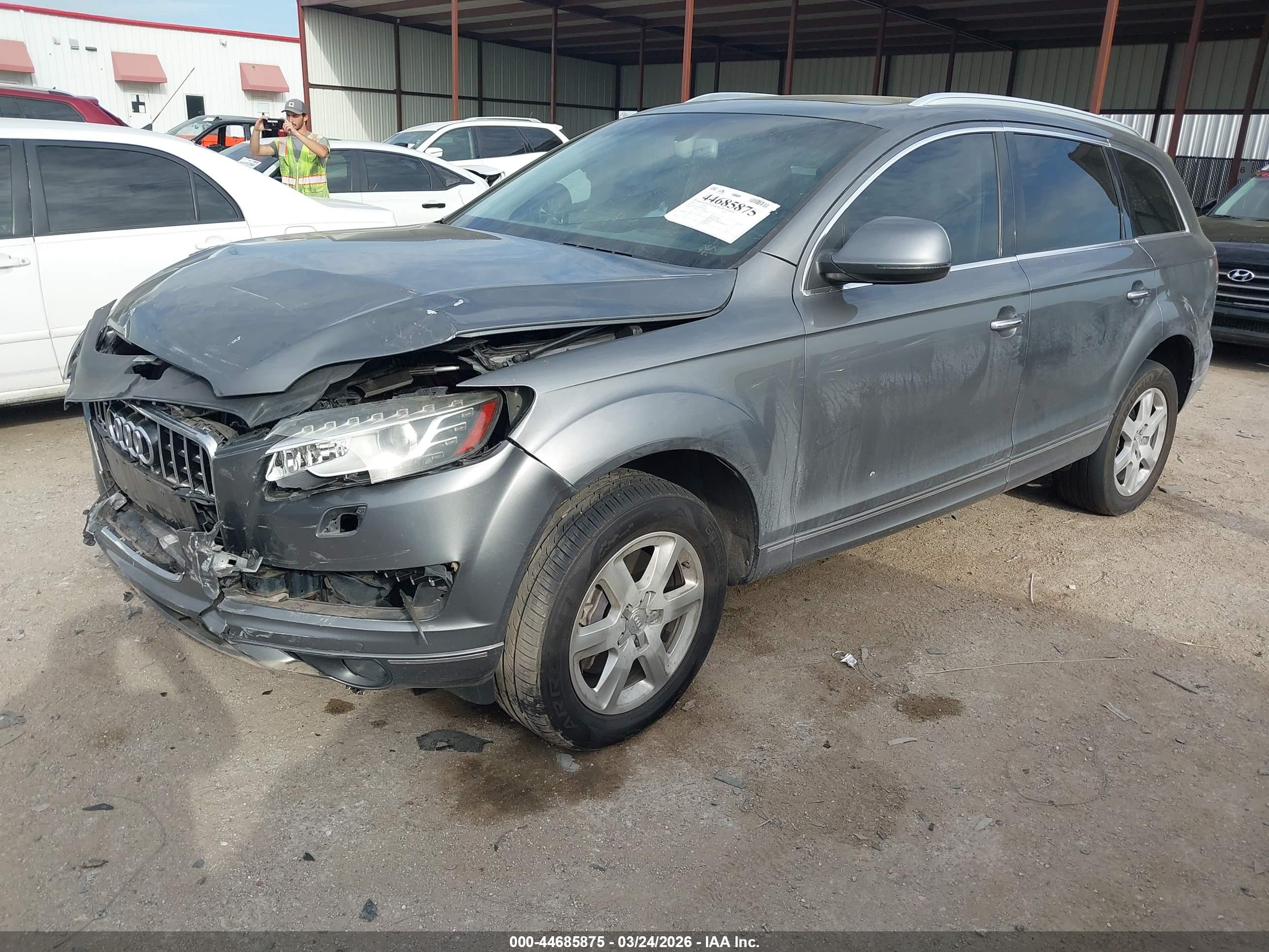 AUDI Q7 image 2