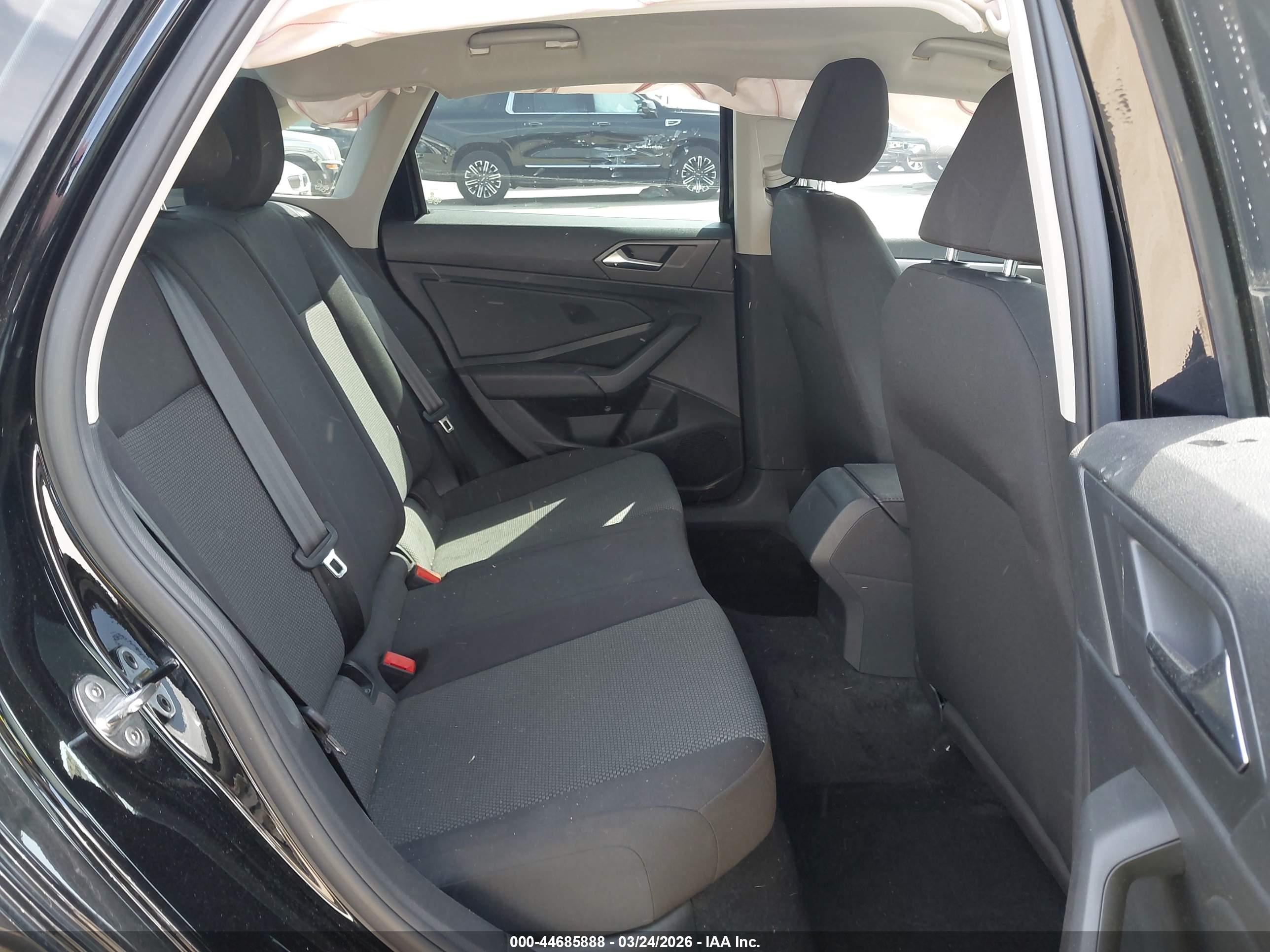 VOLKSWAGEN JETTA image 8
