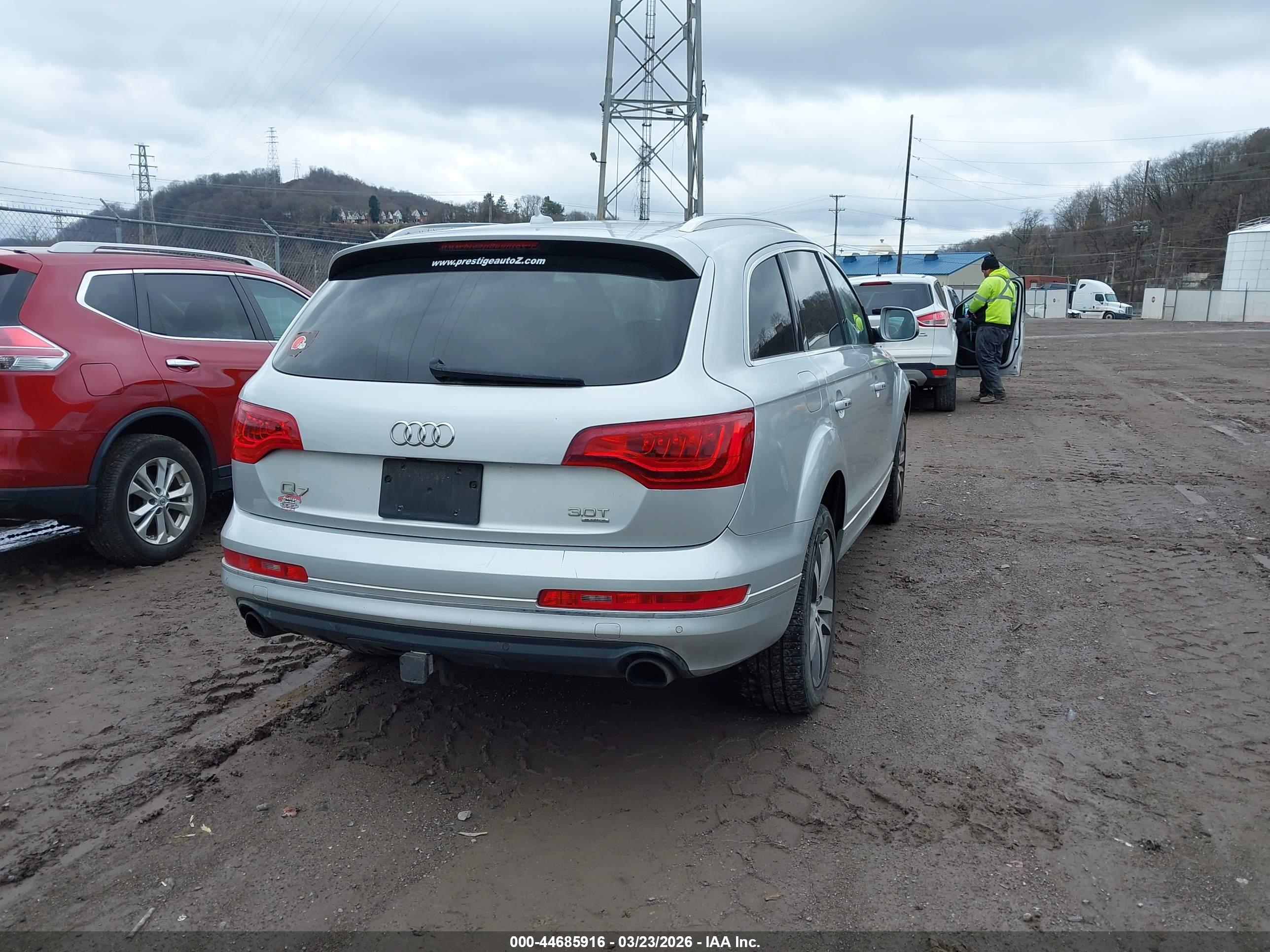 AUDI Q7 image 4