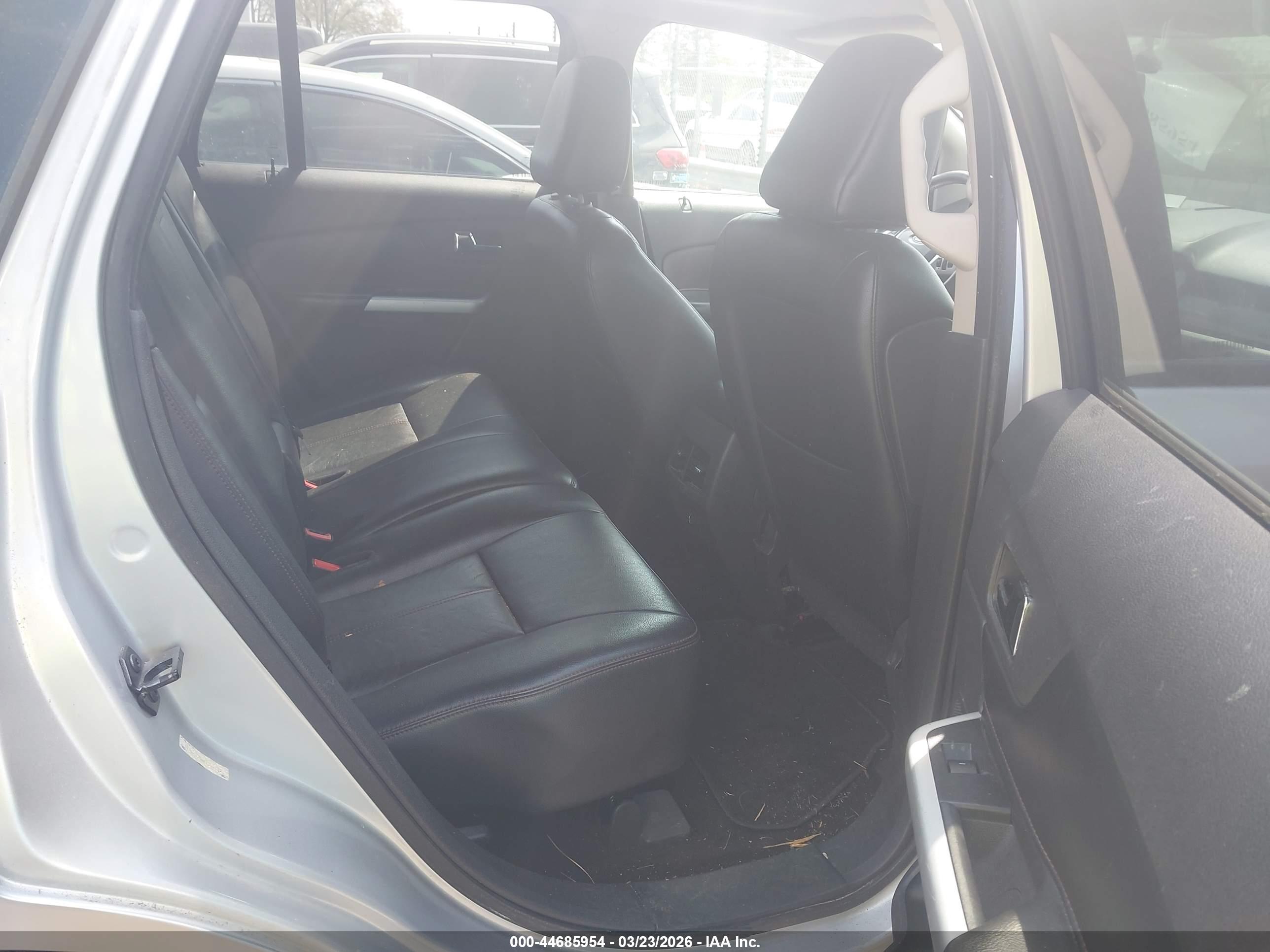 FORD EDGE image 8