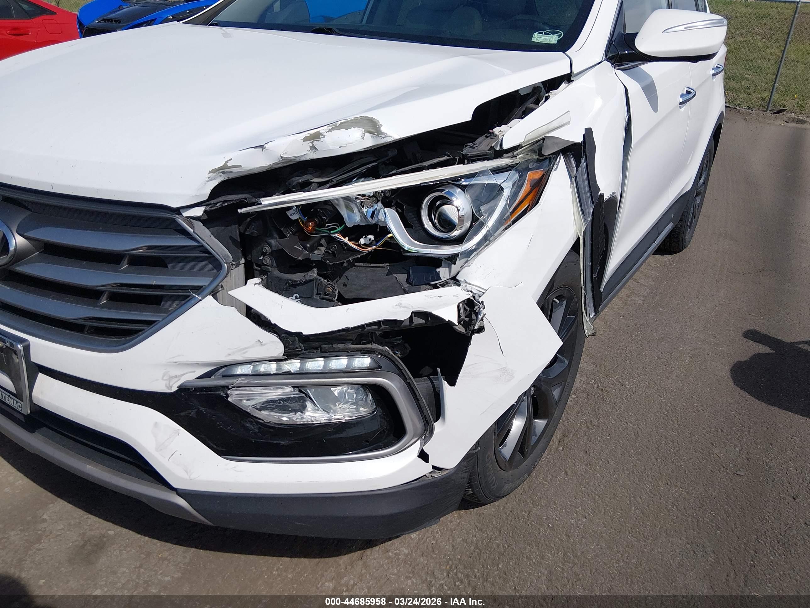 HYUNDAI SANTA image 6