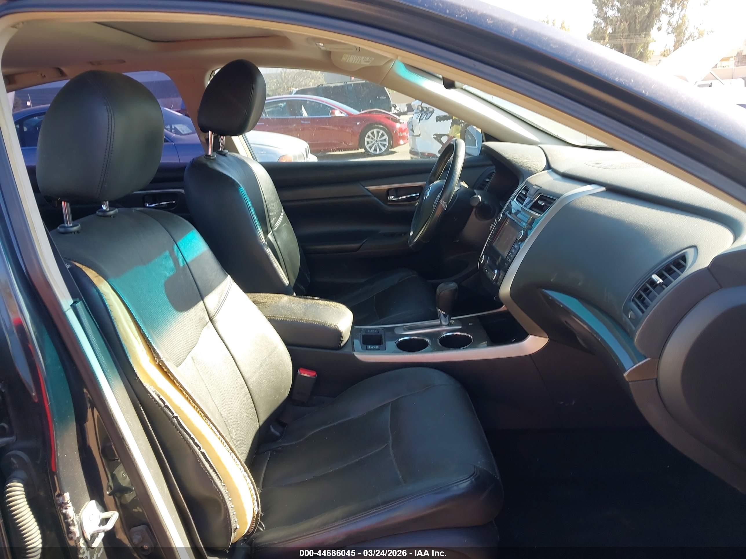 NISSAN ALTIMA image 5