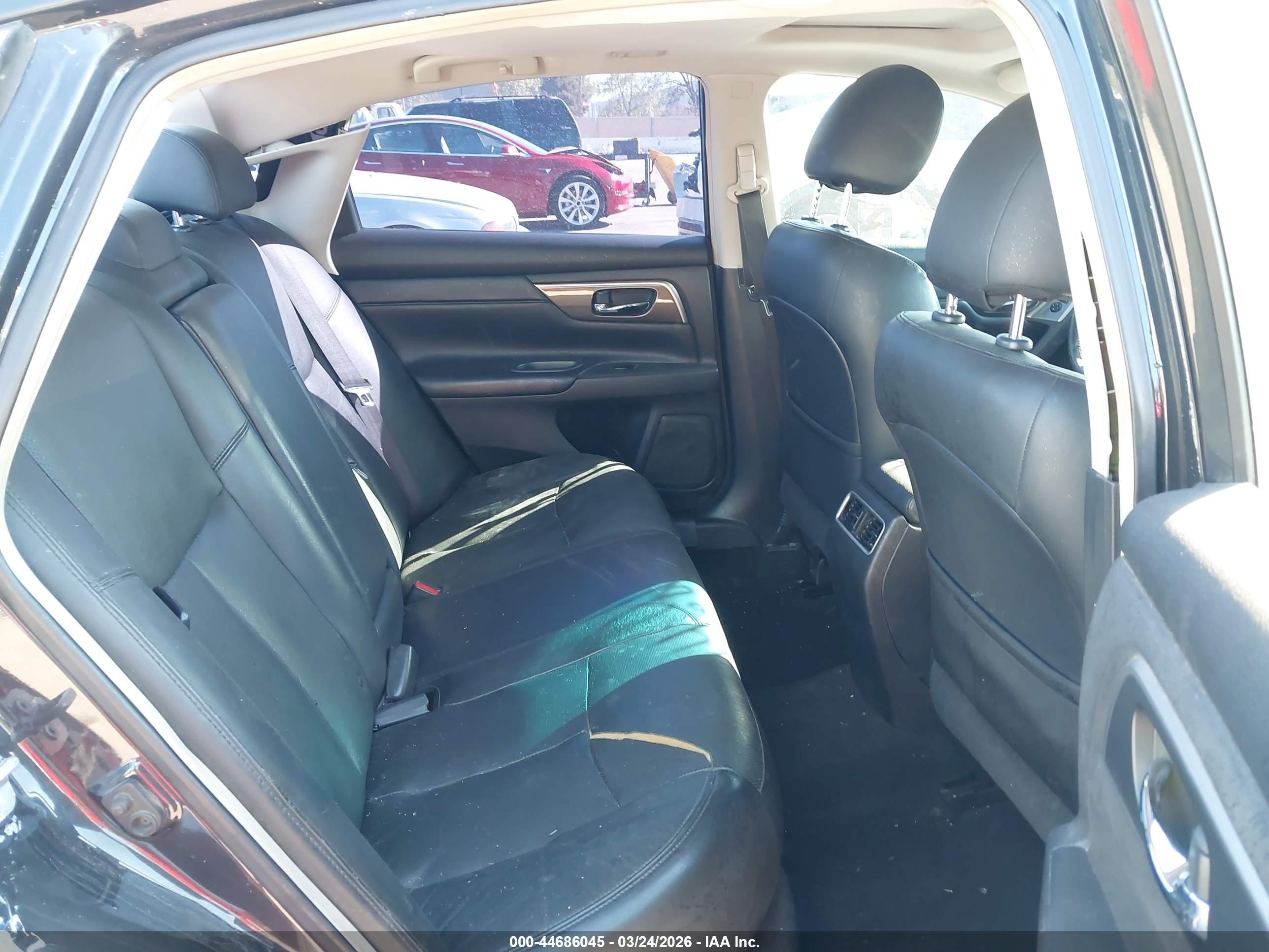 NISSAN ALTIMA image 8