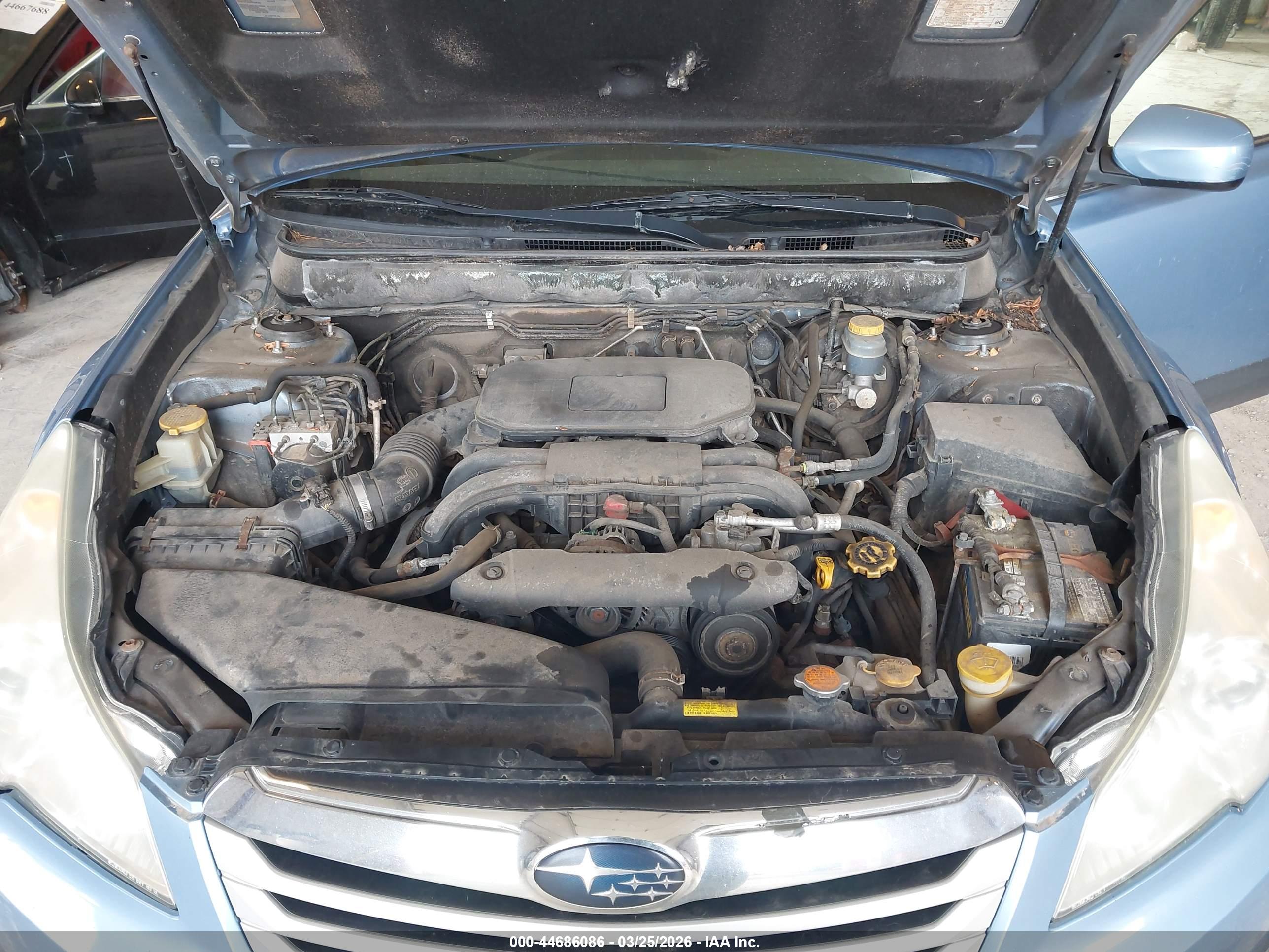 SUBARU OUTBACK image 10