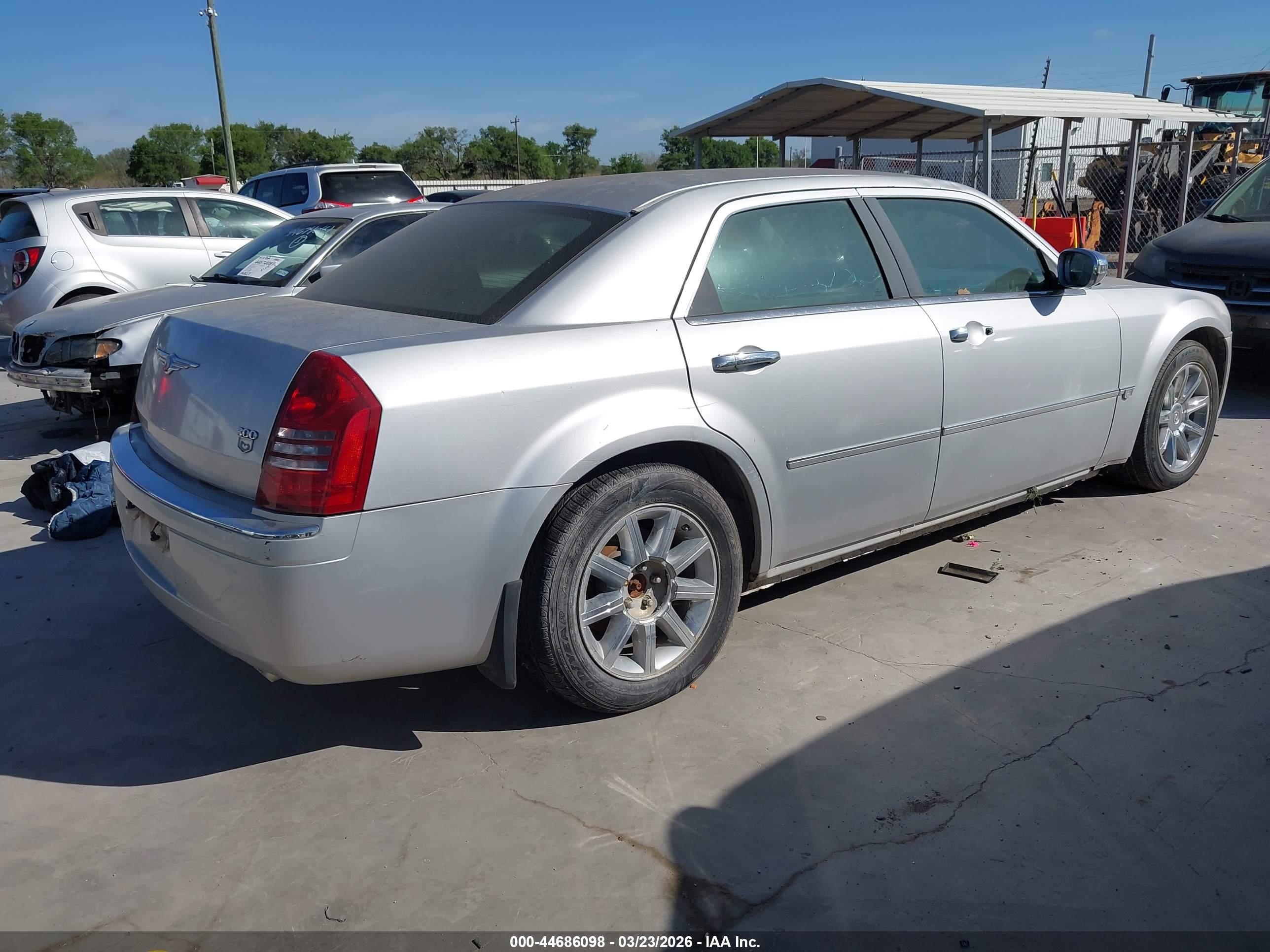 CHRYSLER 300C image 4