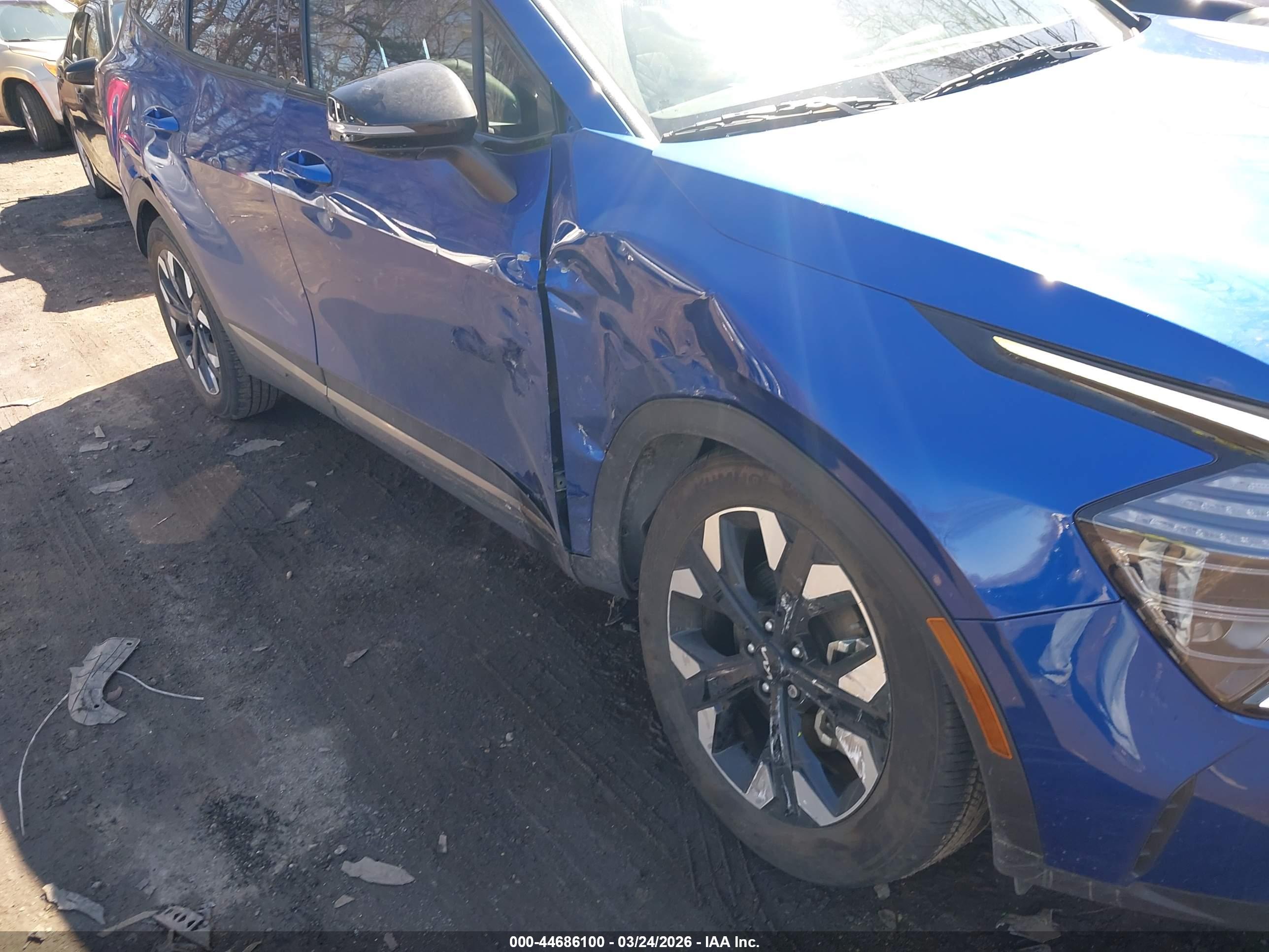 KIA SPORTAGE image 6