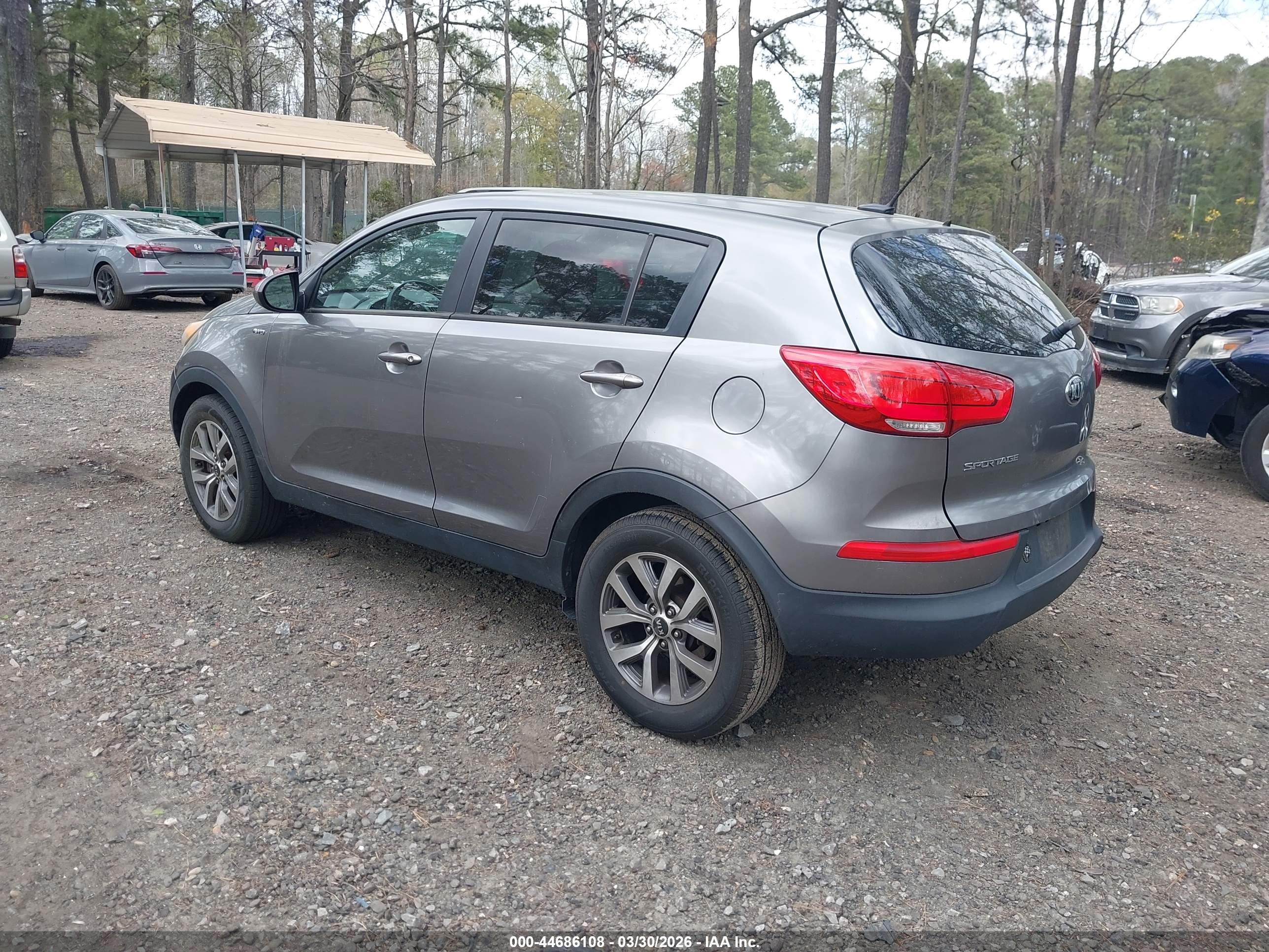 KIA SPORTAGE image 3