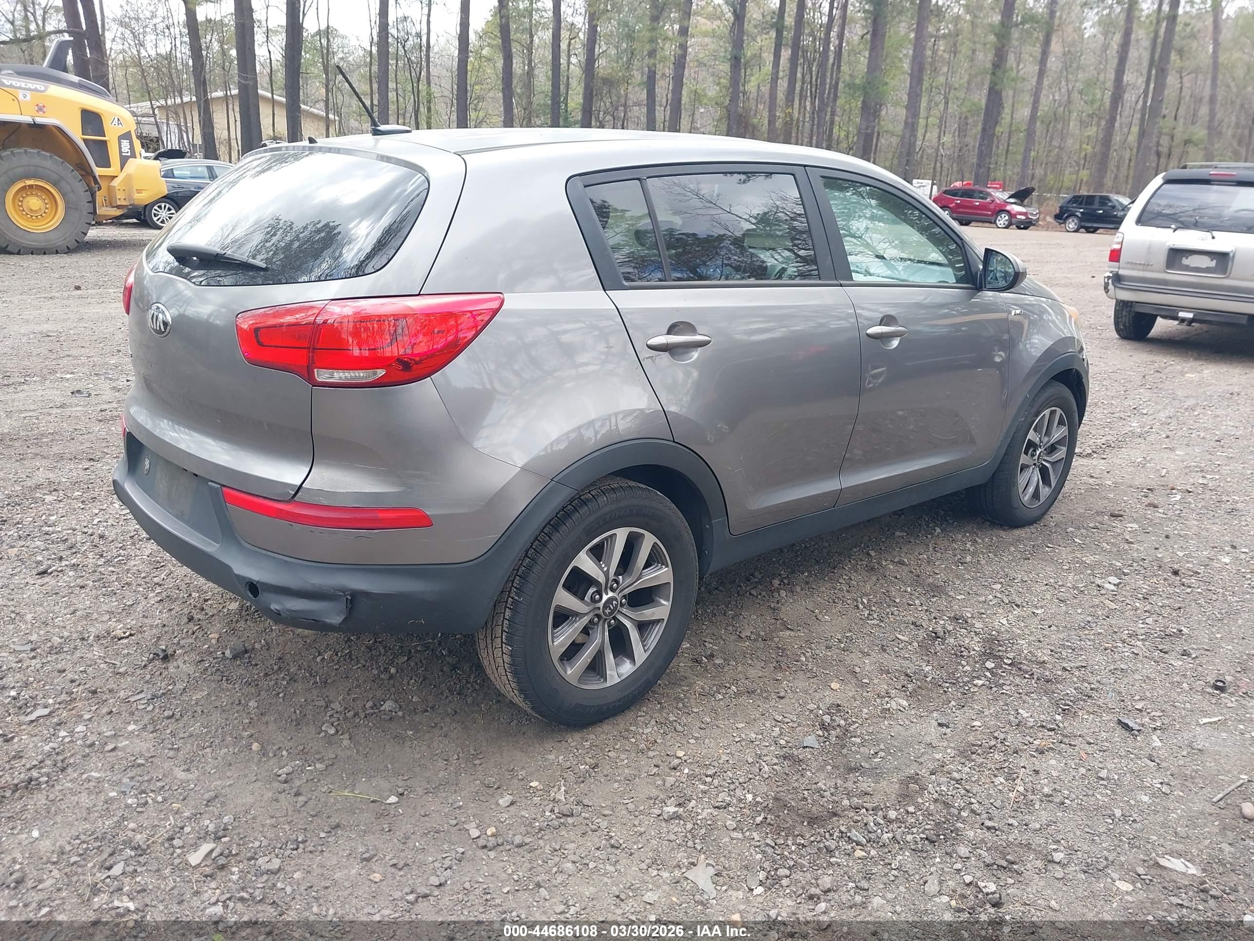 KIA SPORTAGE image 4