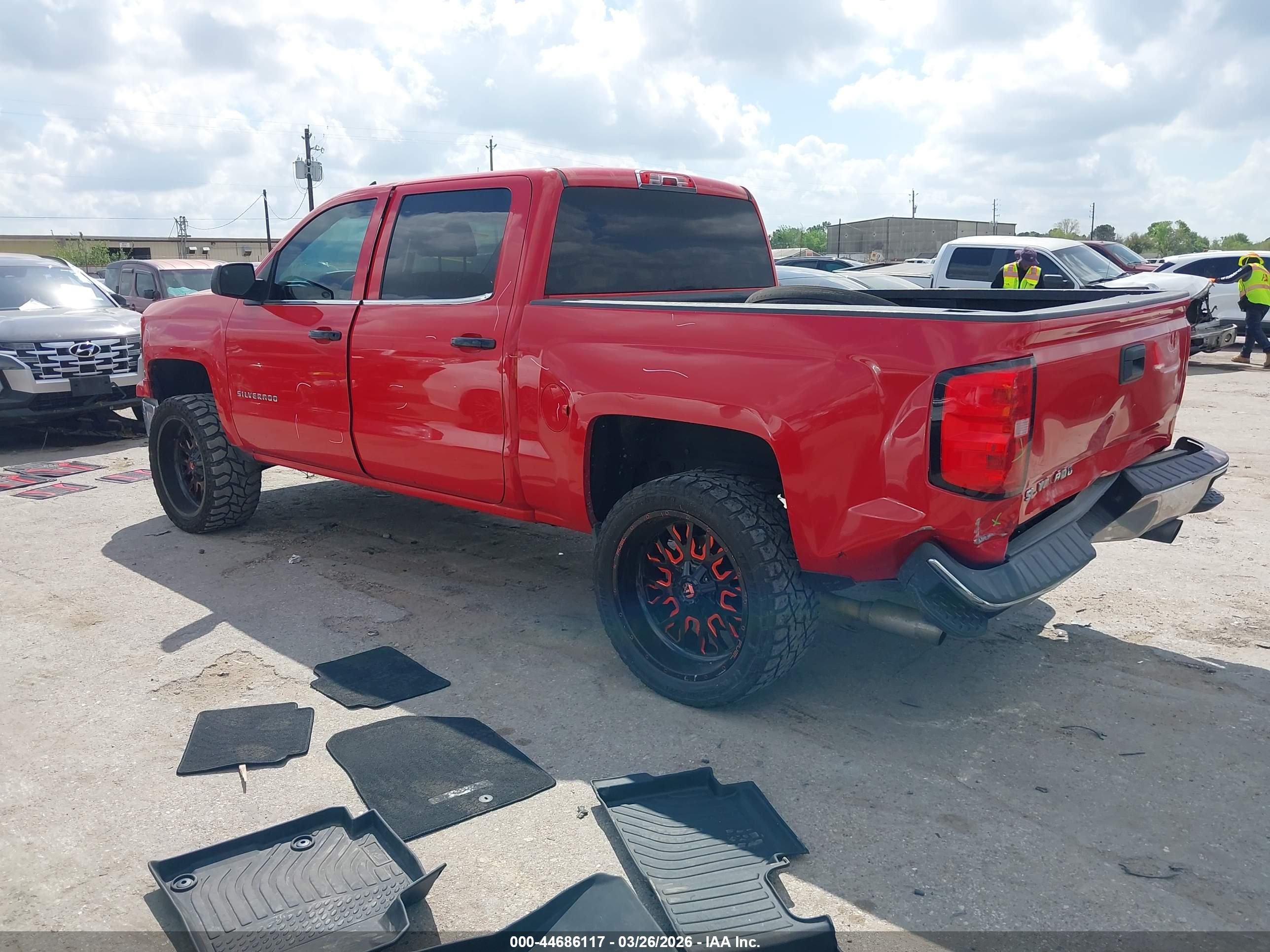 CHEVROLET SILVERADO image 3