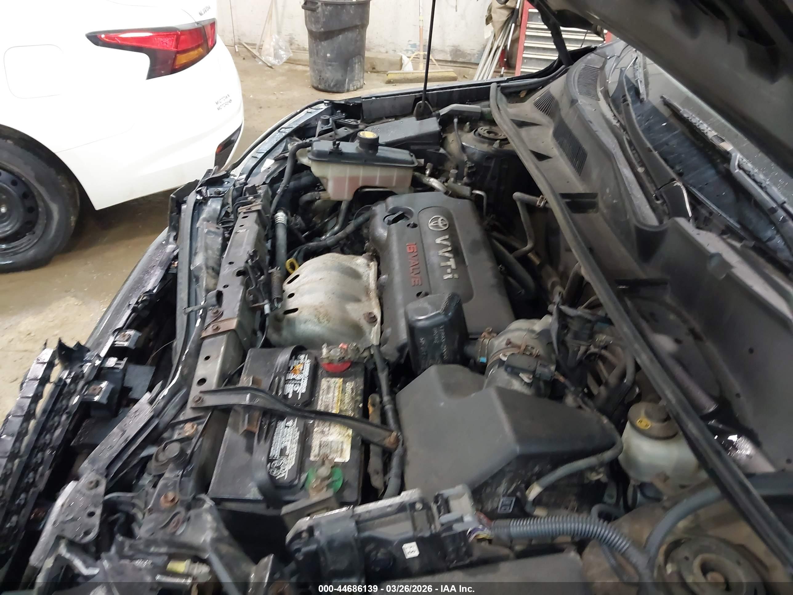 TOYOTA RAV4 image 10