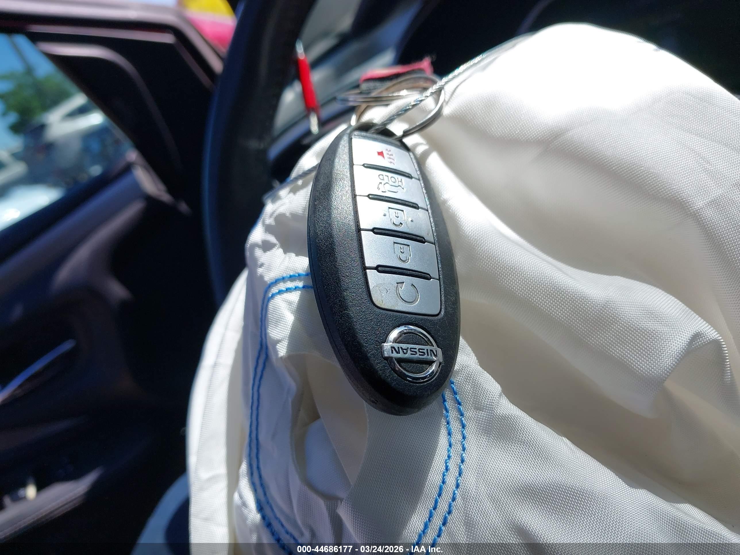 NISSAN MURANO image 11