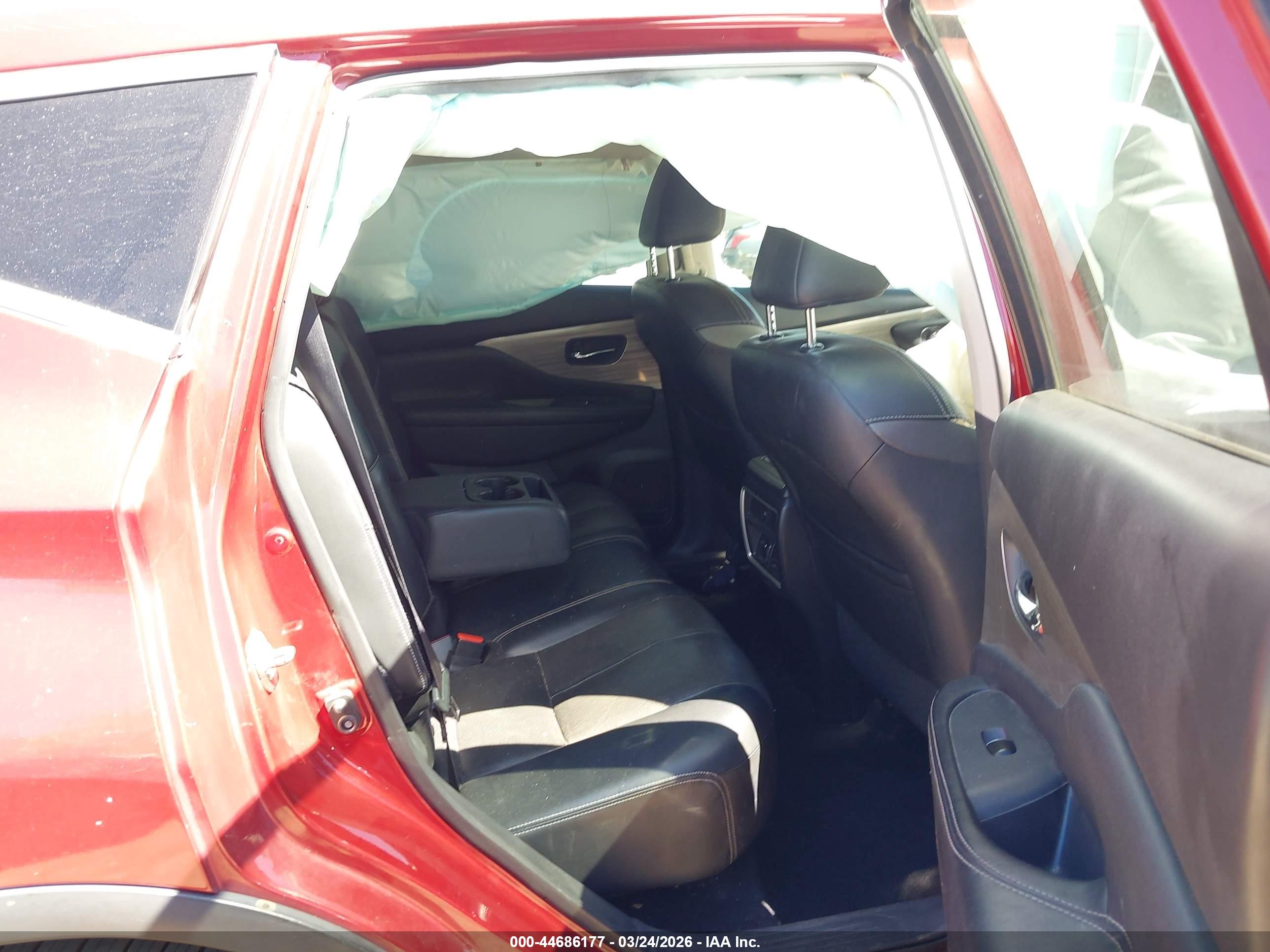 NISSAN MURANO image 8