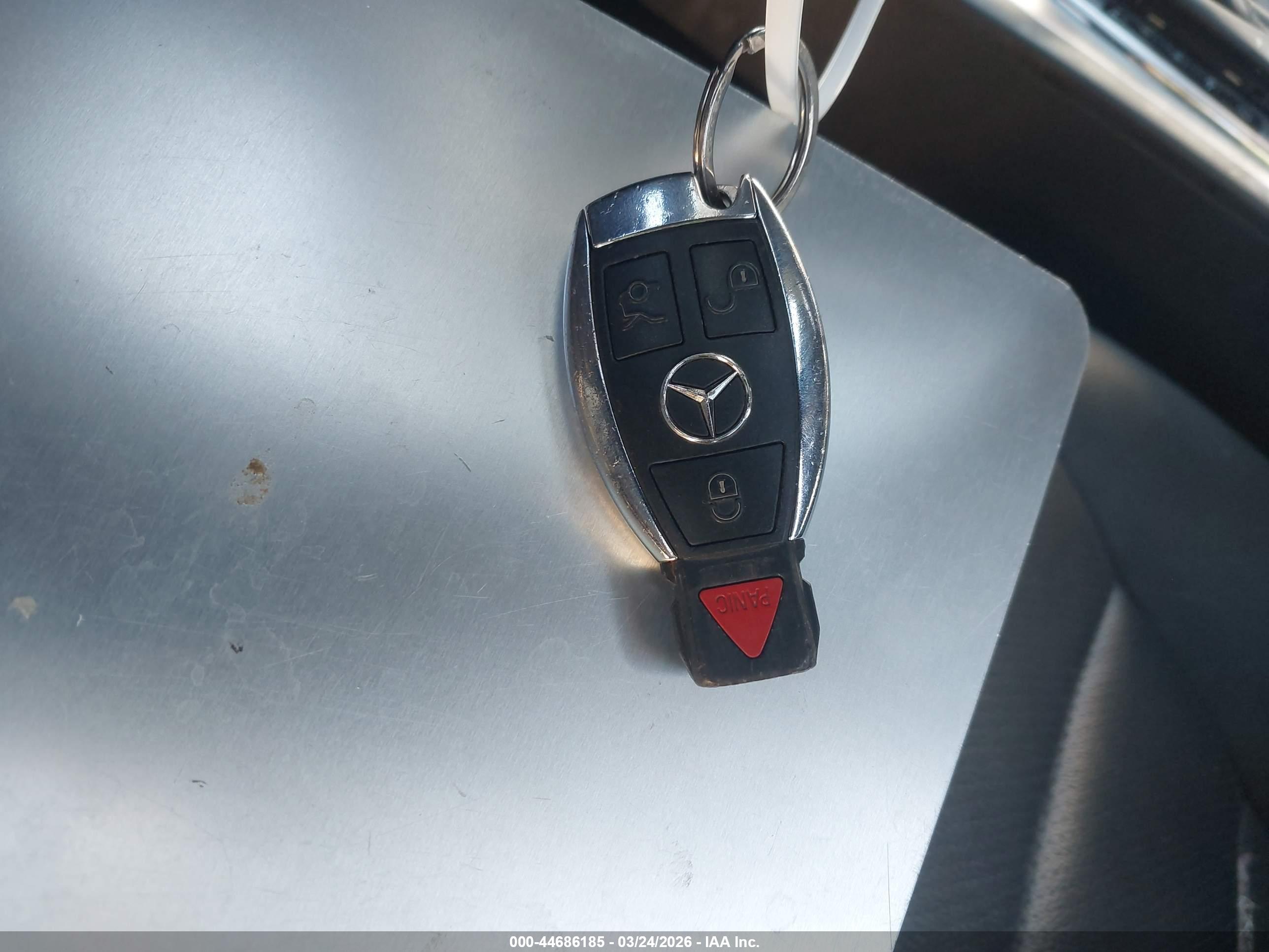 MERCEDES-BENZ C image 11