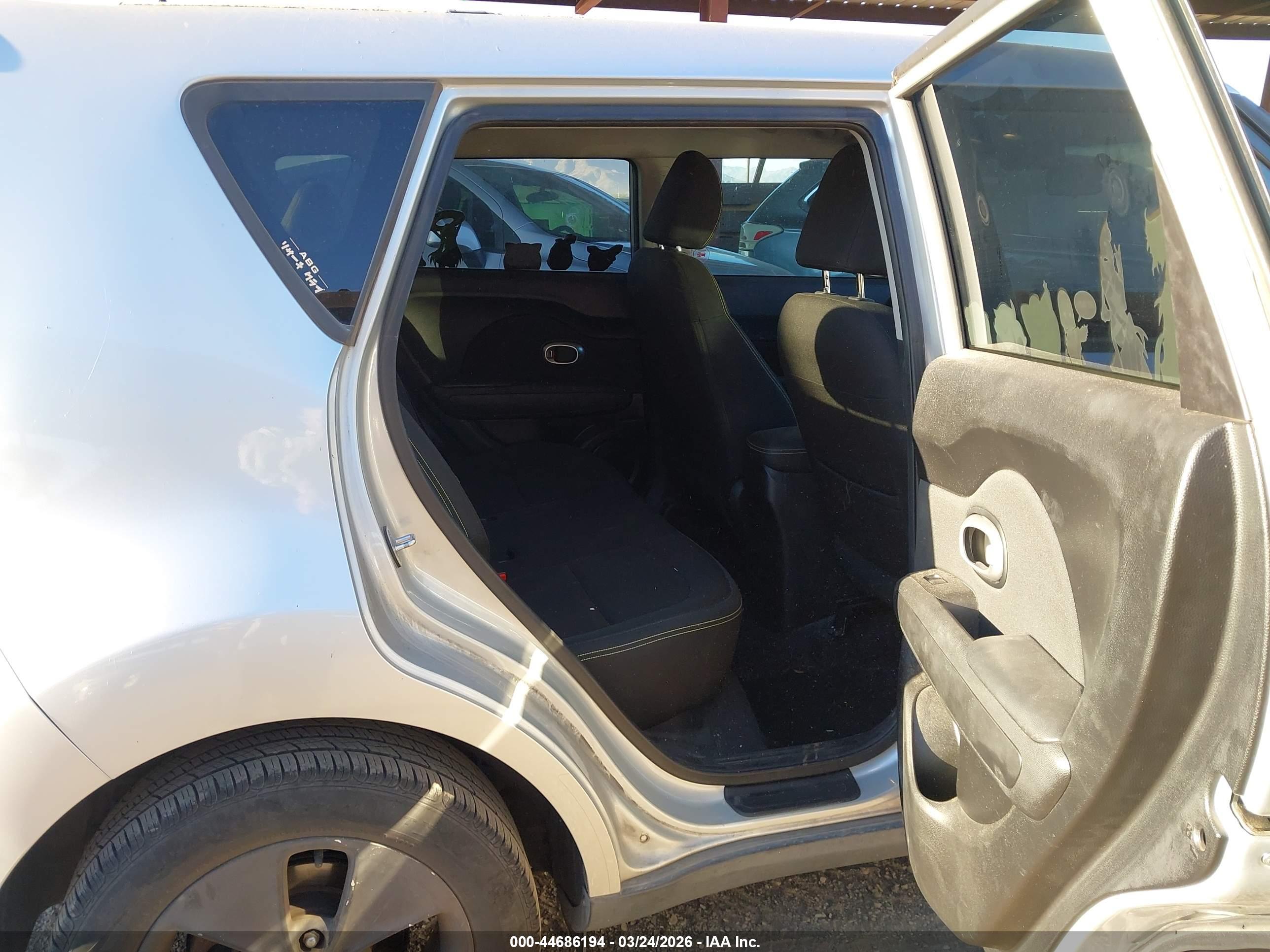 KIA SOUL image 8