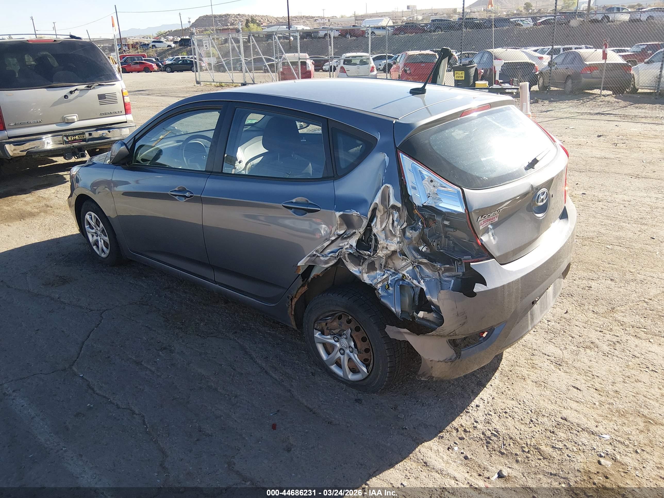HYUNDAI ACCENT image 3