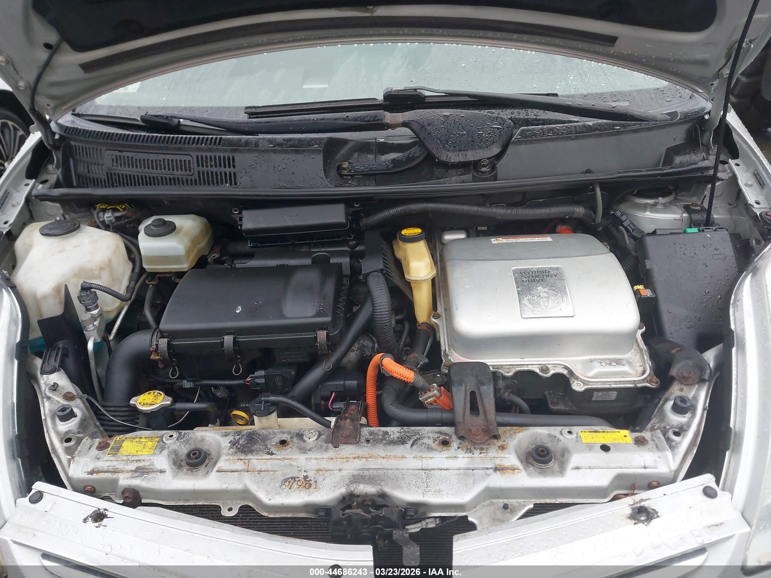 TOYOTA PRIUS image 10