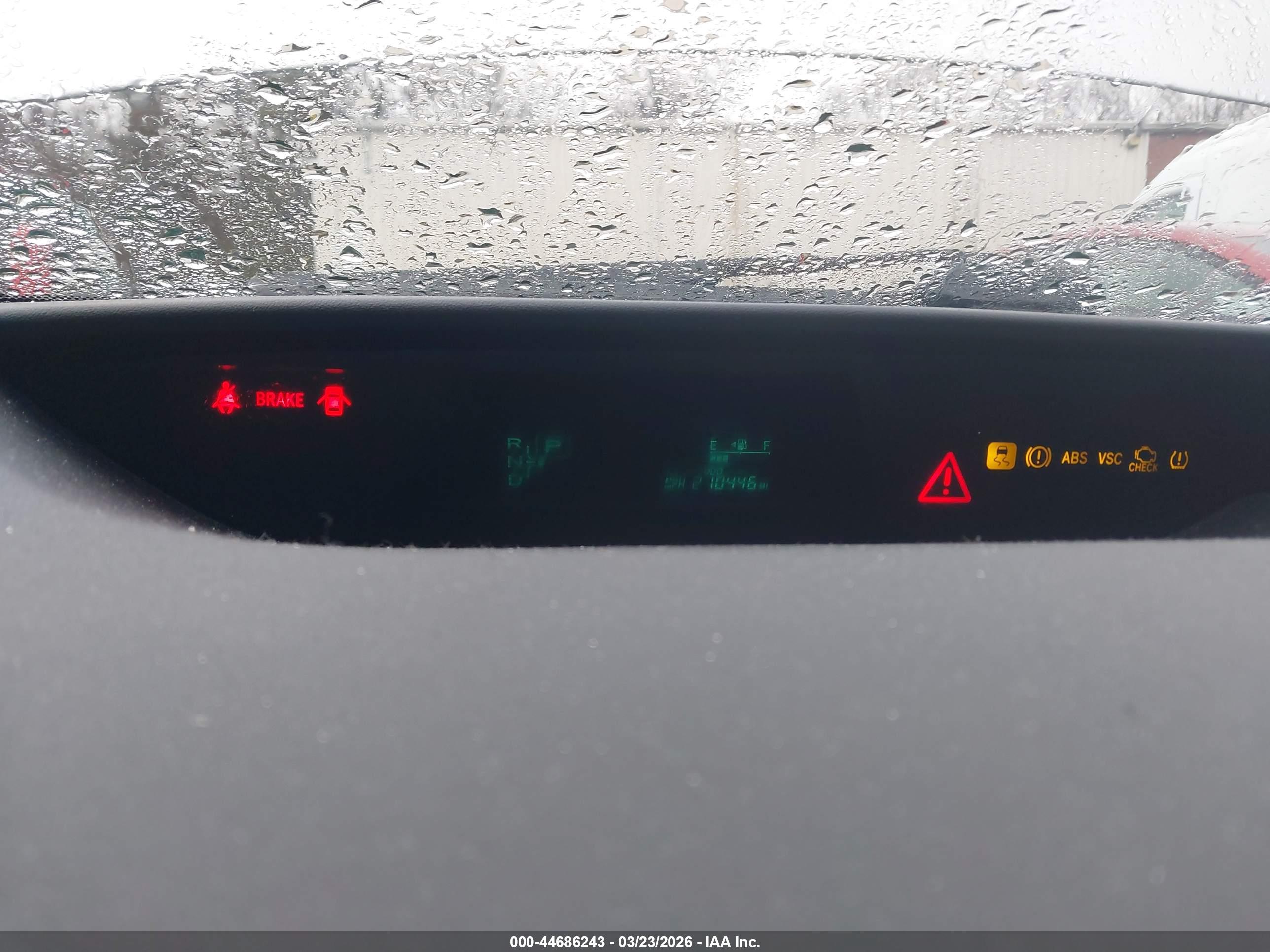 TOYOTA PRIUS image 7