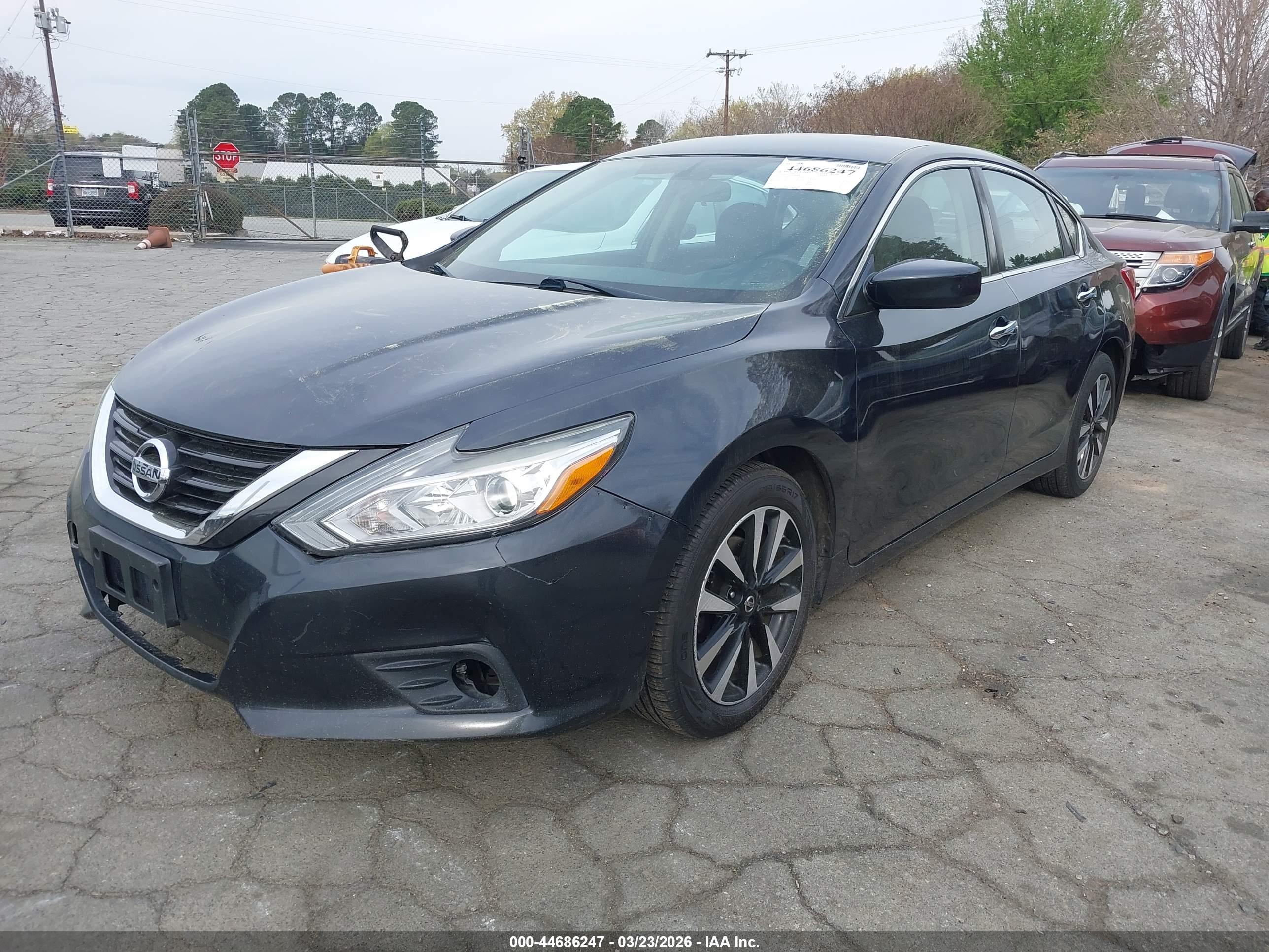 NISSAN ALTIMA image 2