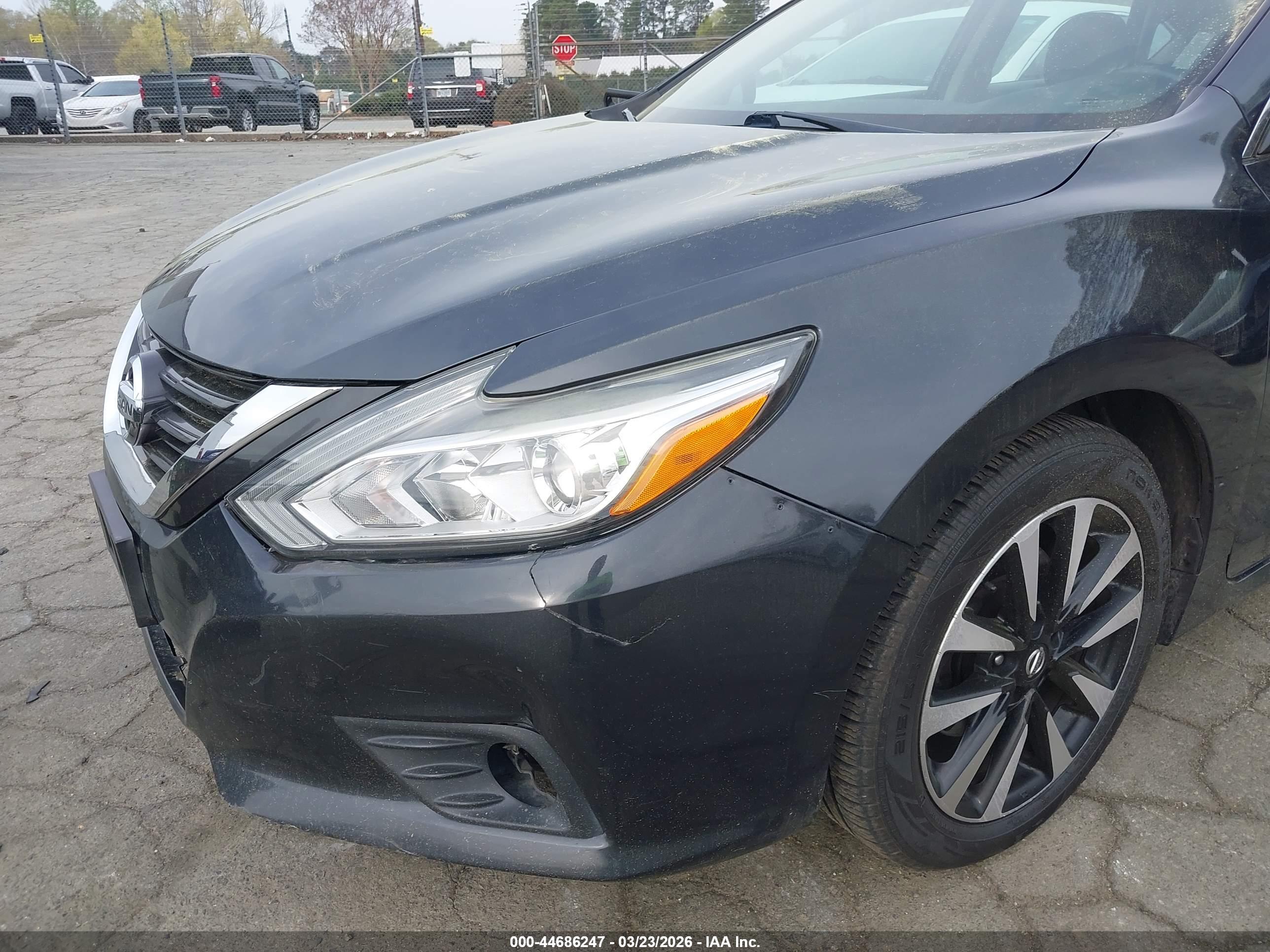 NISSAN ALTIMA image 6