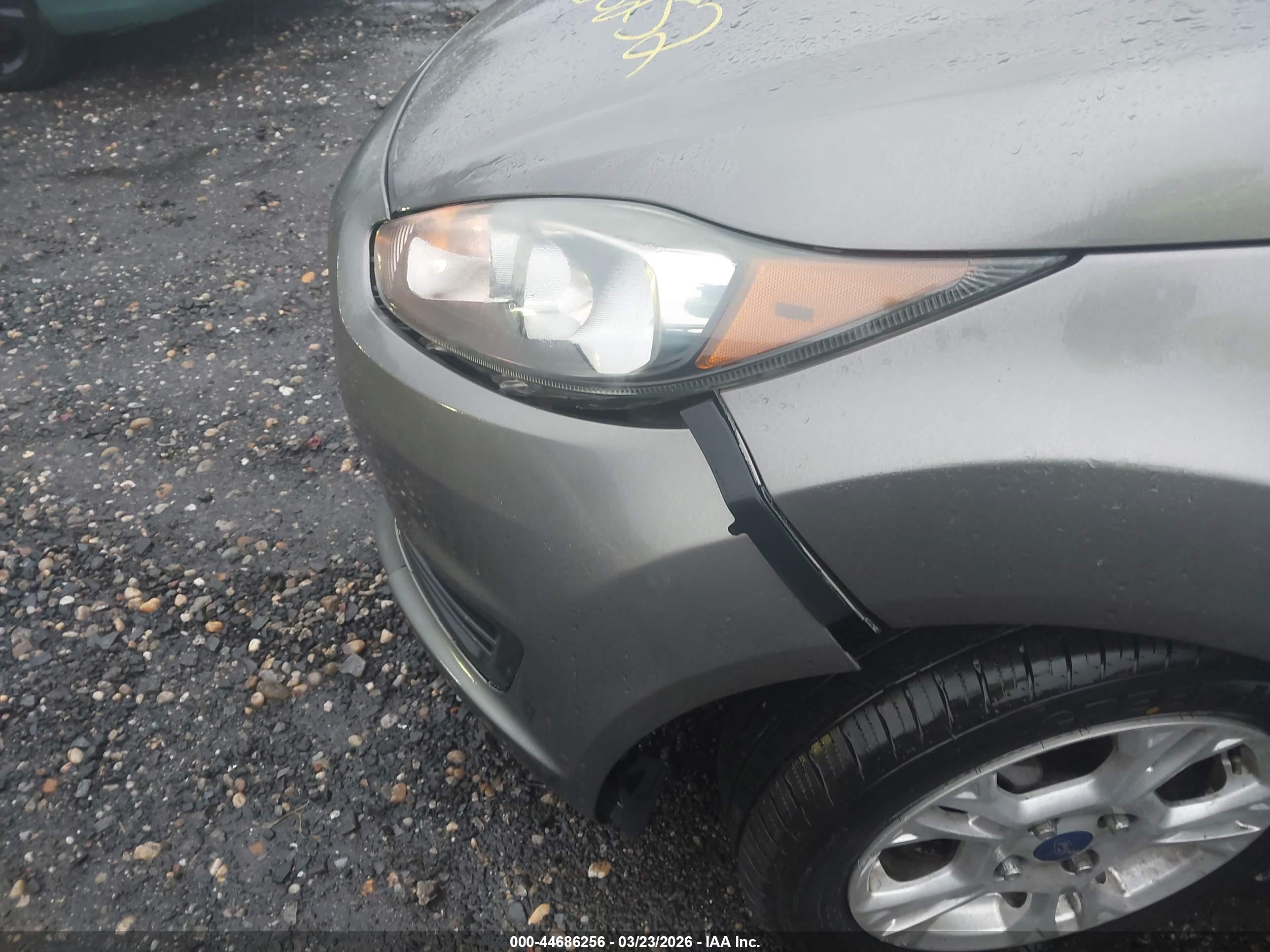 FORD FIESTA image 6