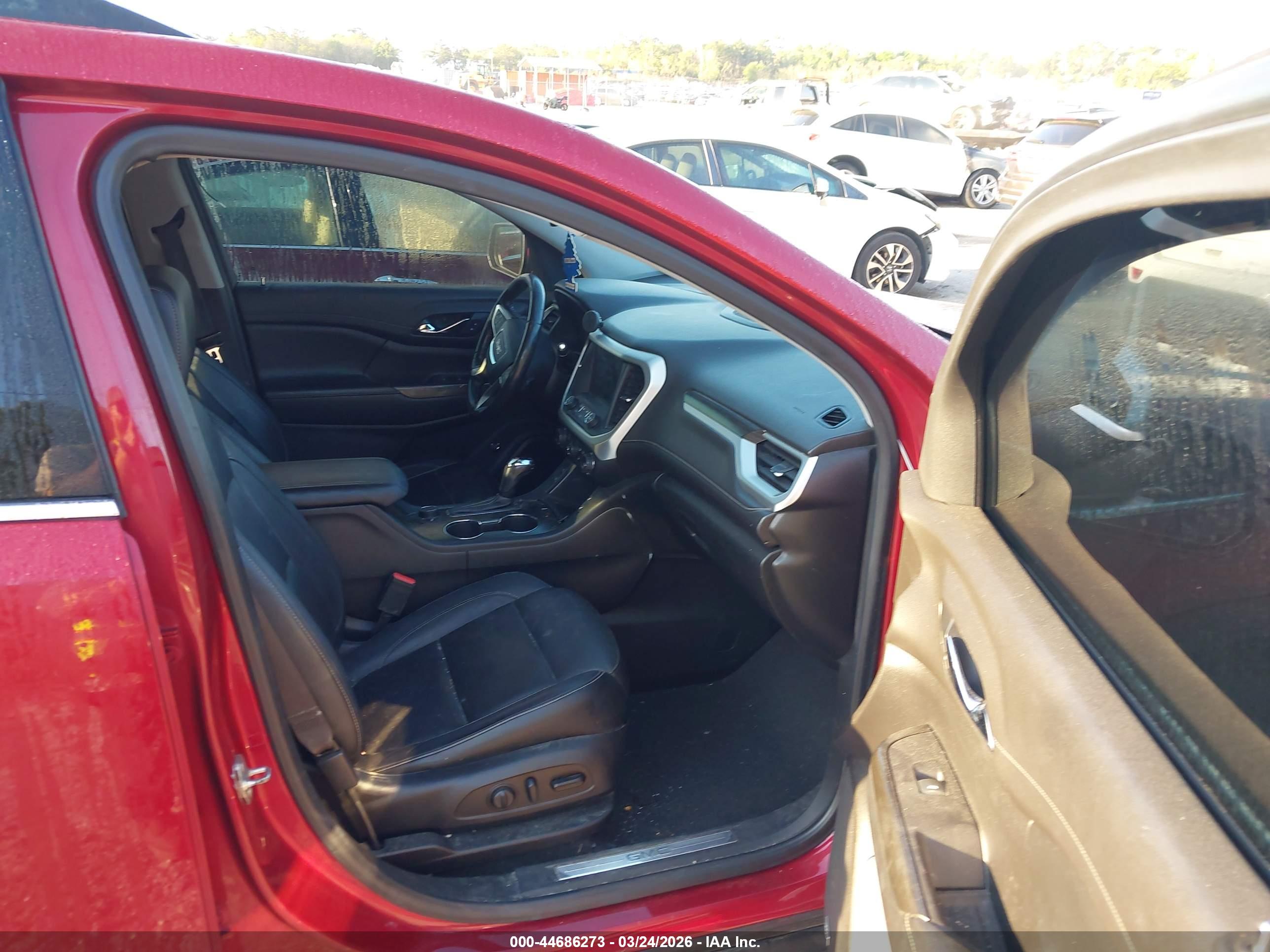 GMC ACADIA image 5