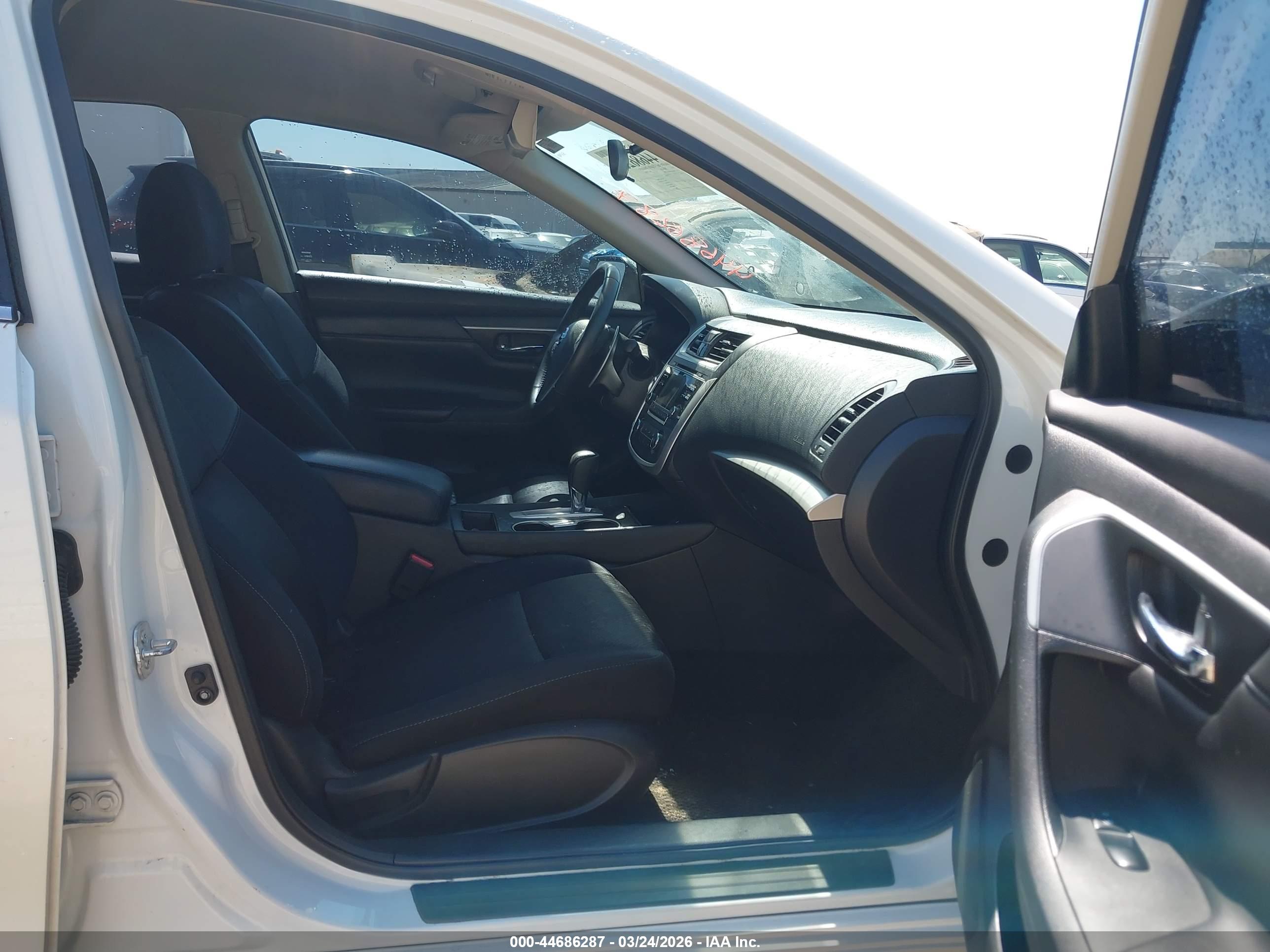 NISSAN ALTIMA image 5