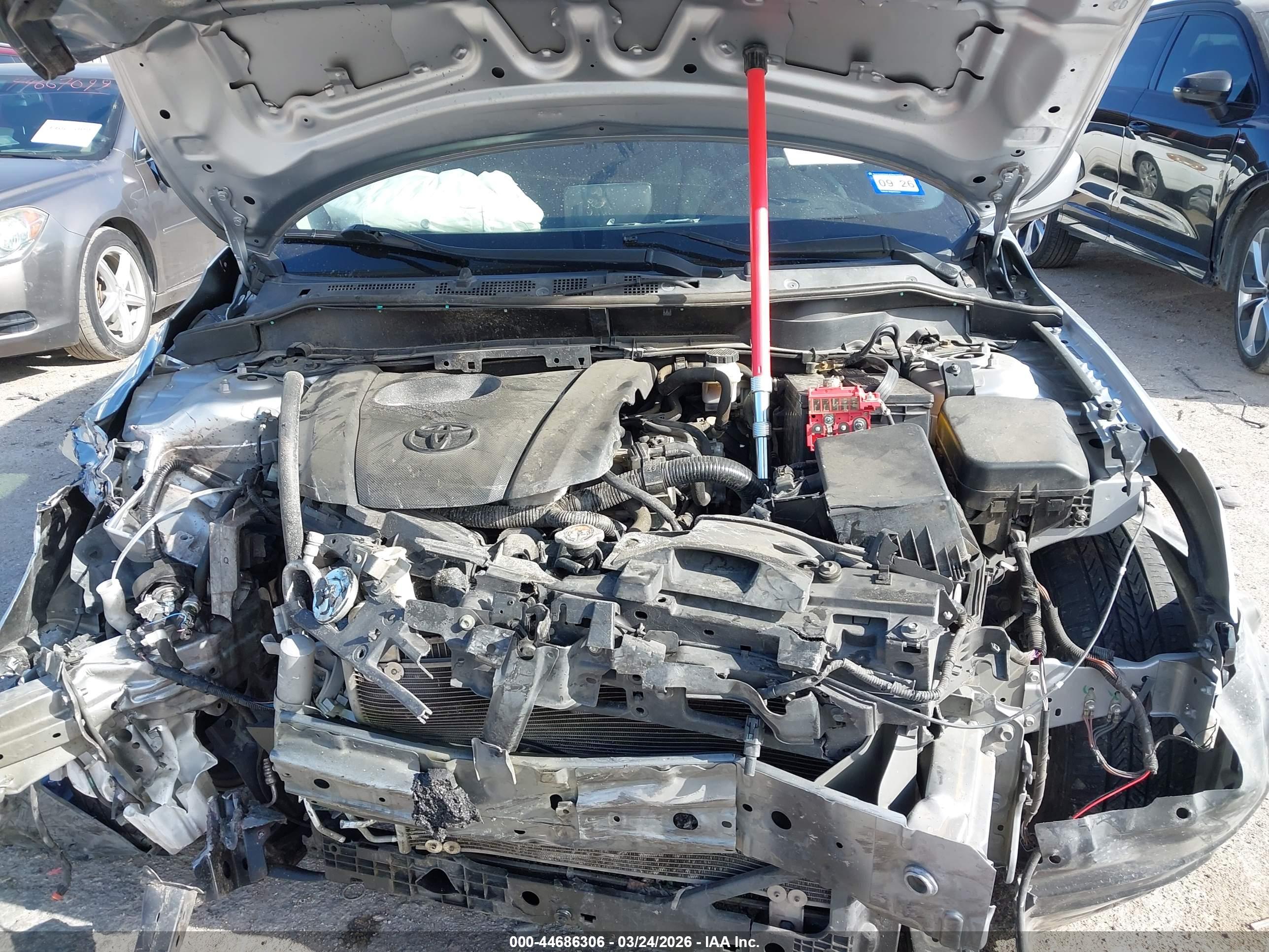 TOYOTA YARIS image 10