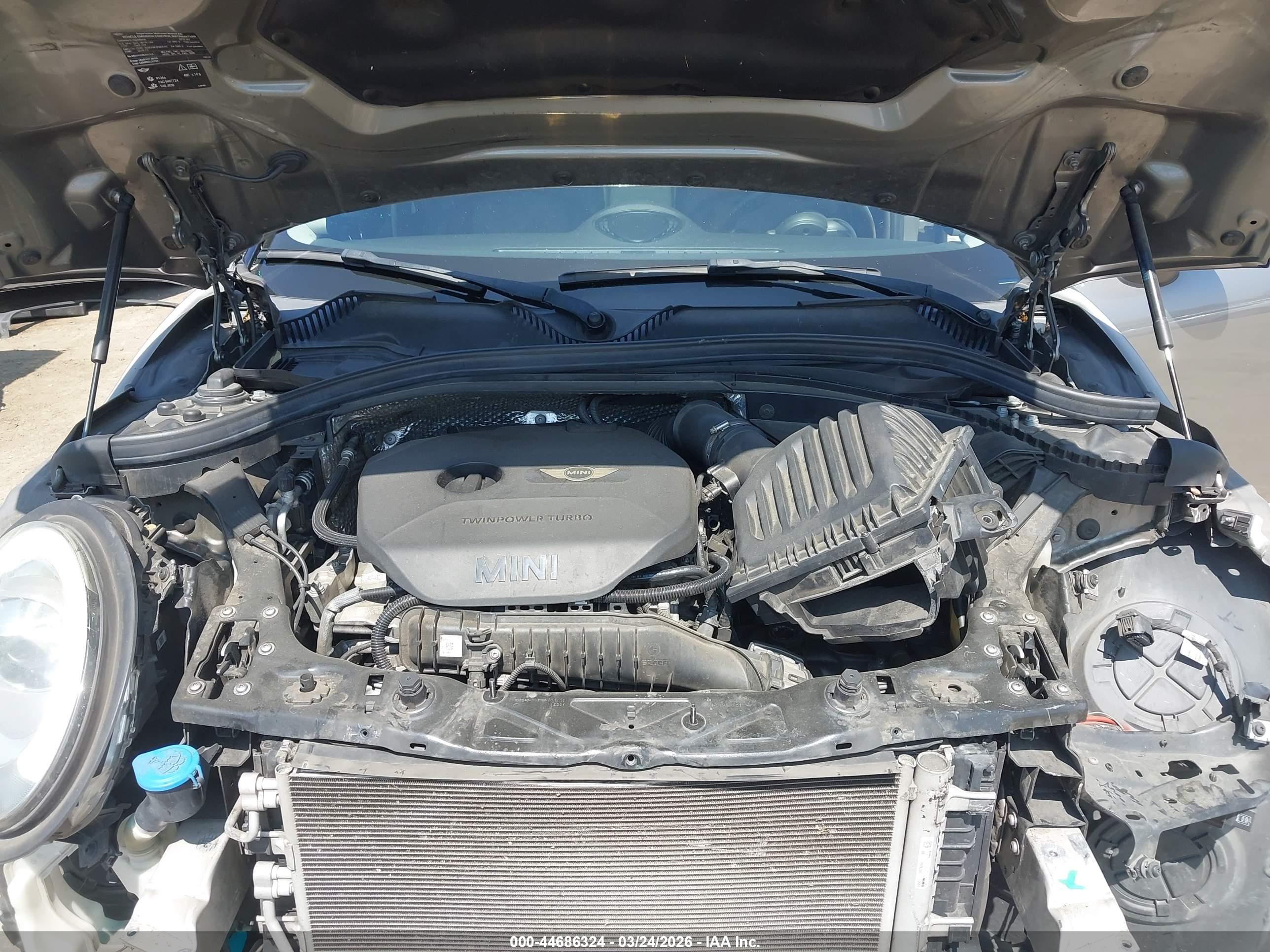 MINI CLUBMAN image 10