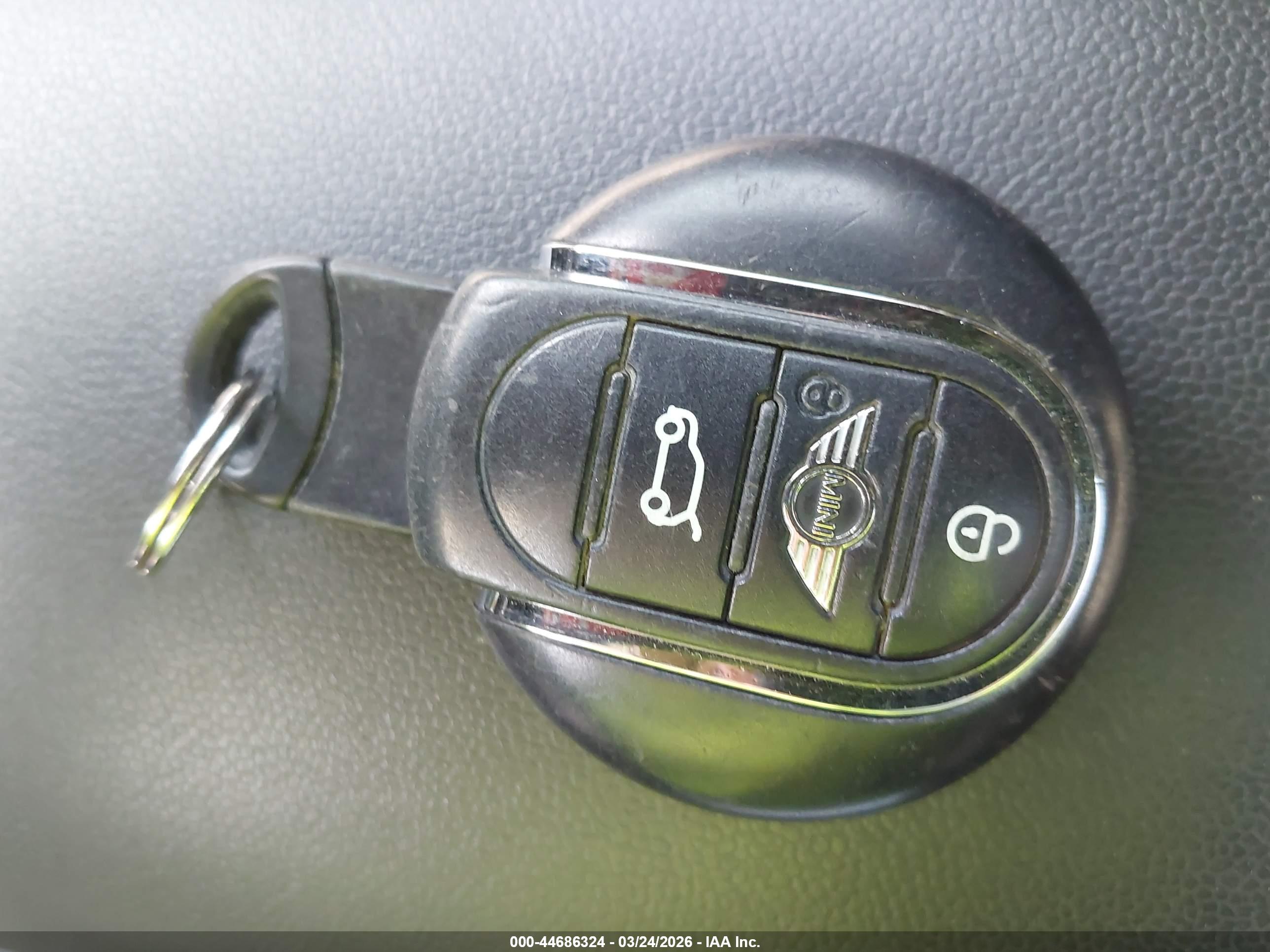 MINI CLUBMAN image 11