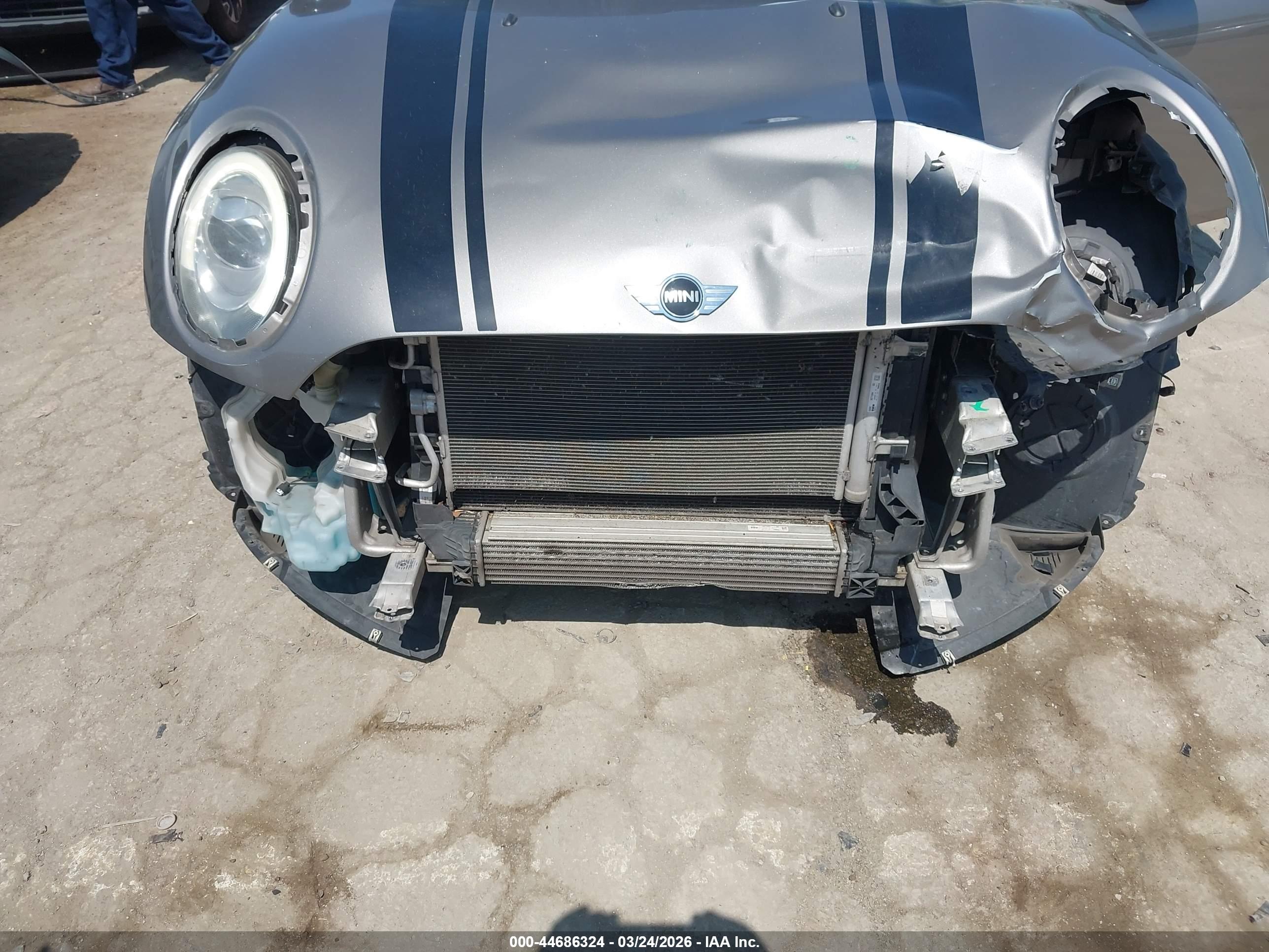MINI CLUBMAN image 6