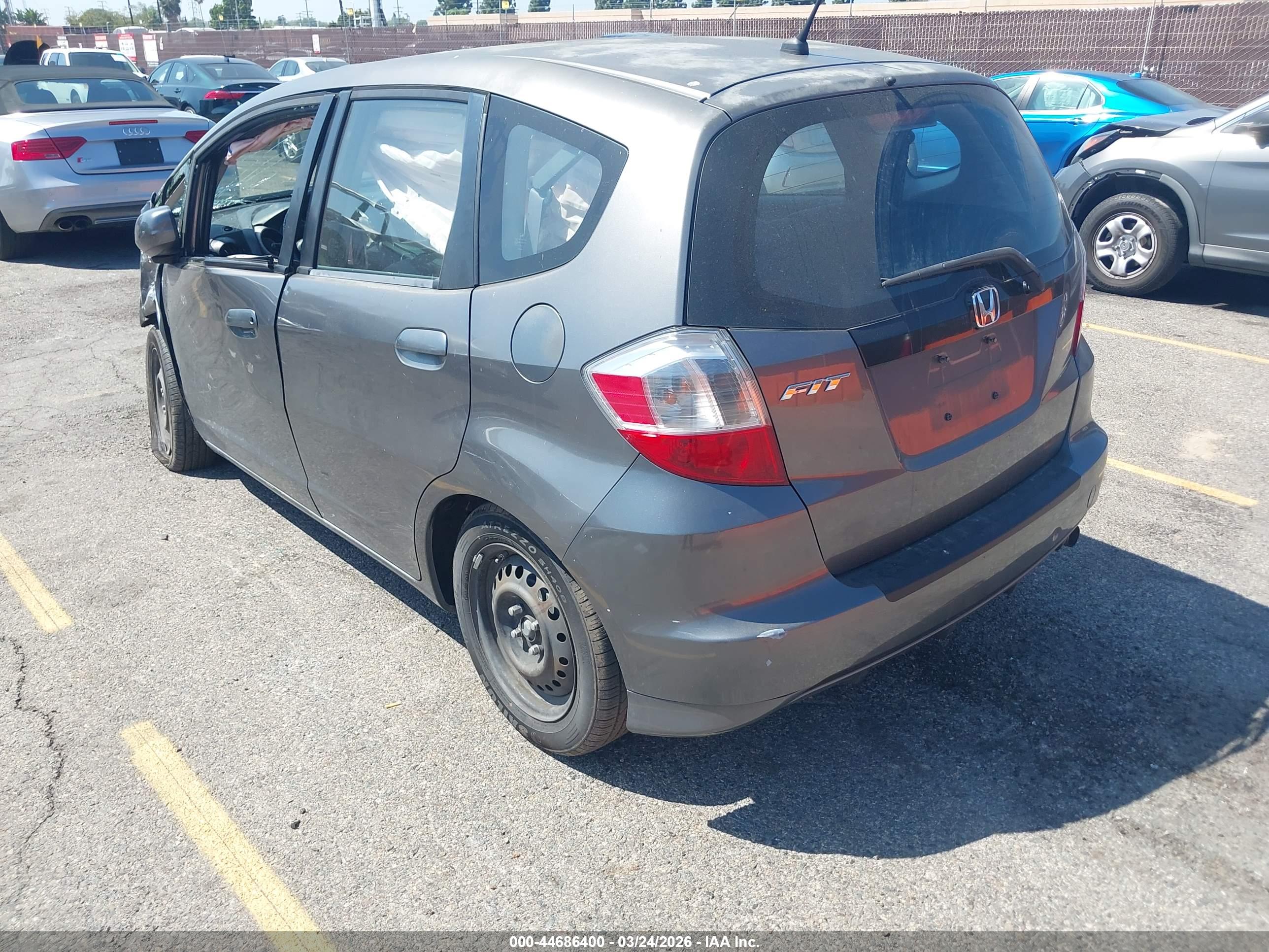 HONDA FIT image 3