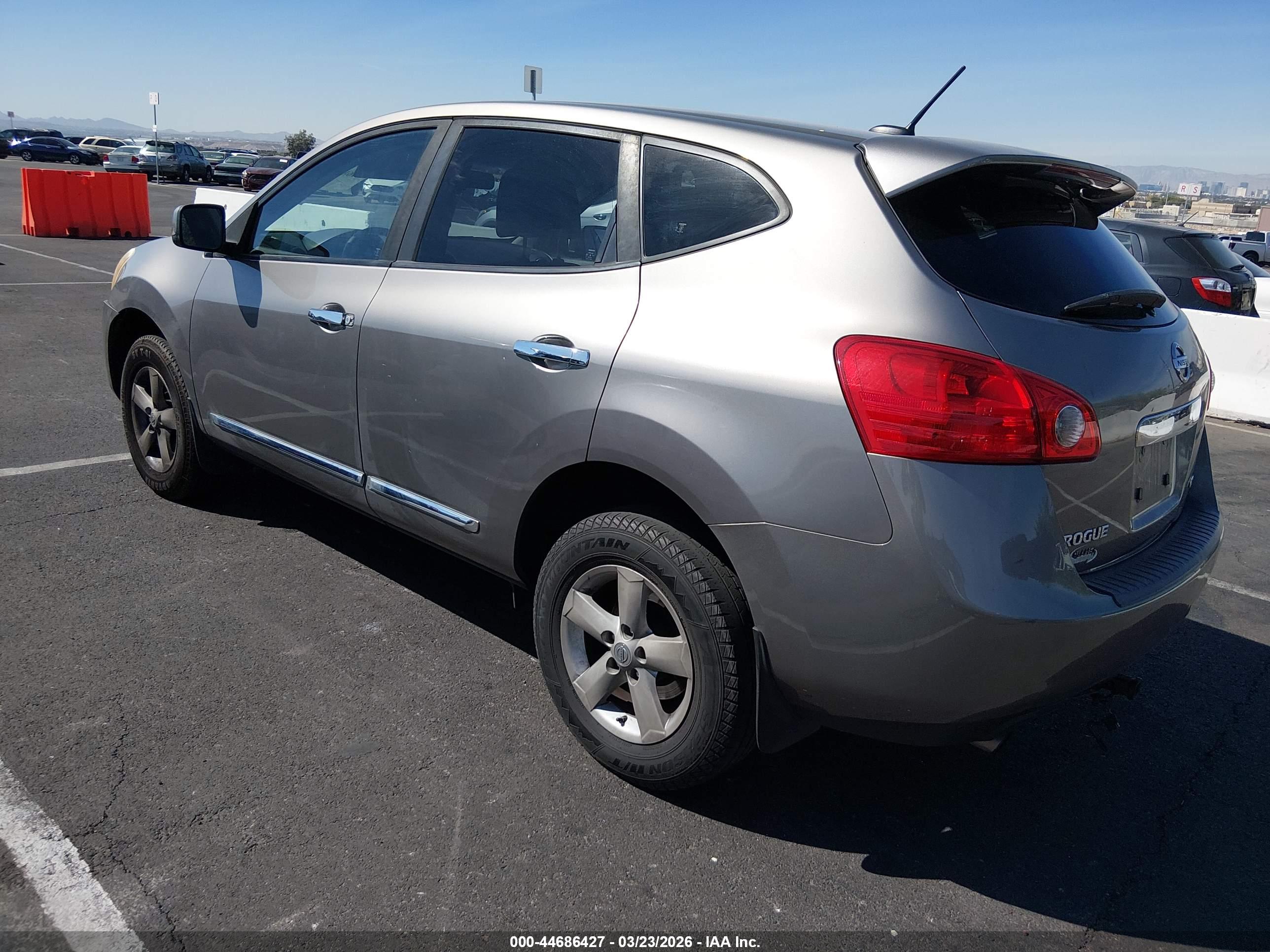 NISSAN ROGUE image 3