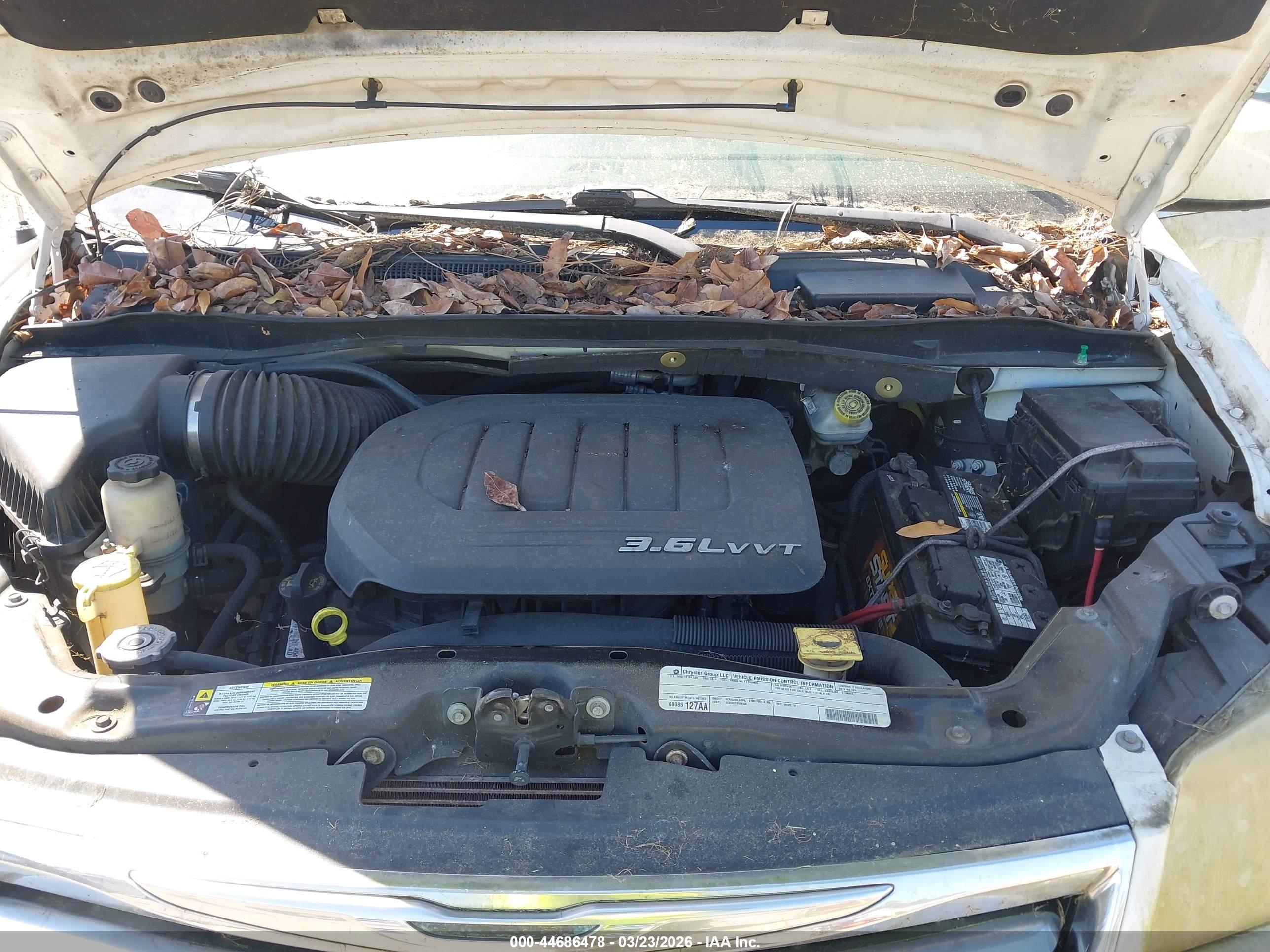 CHRYSLER TOWN image 10