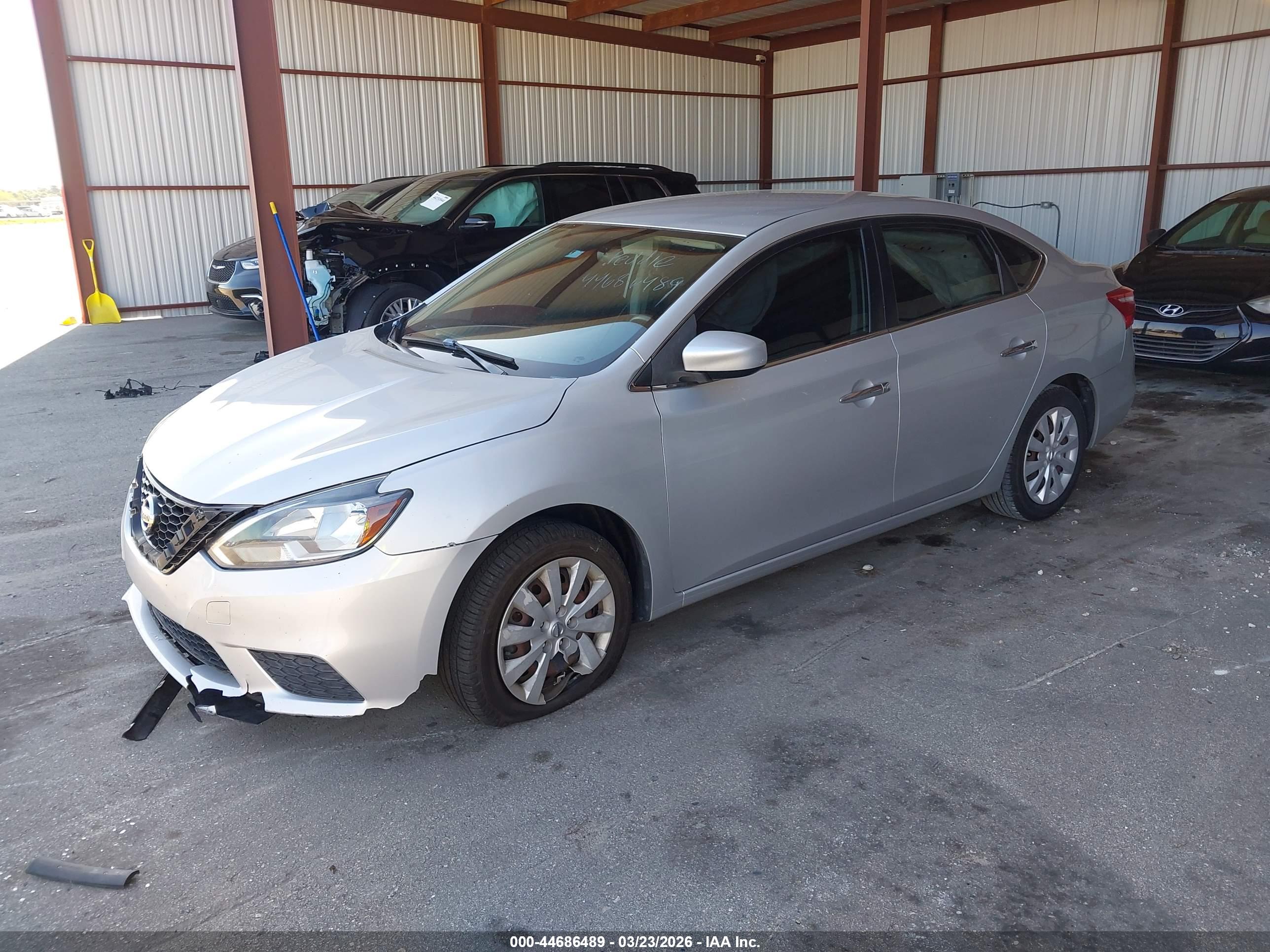 NISSAN SENTRA image 2