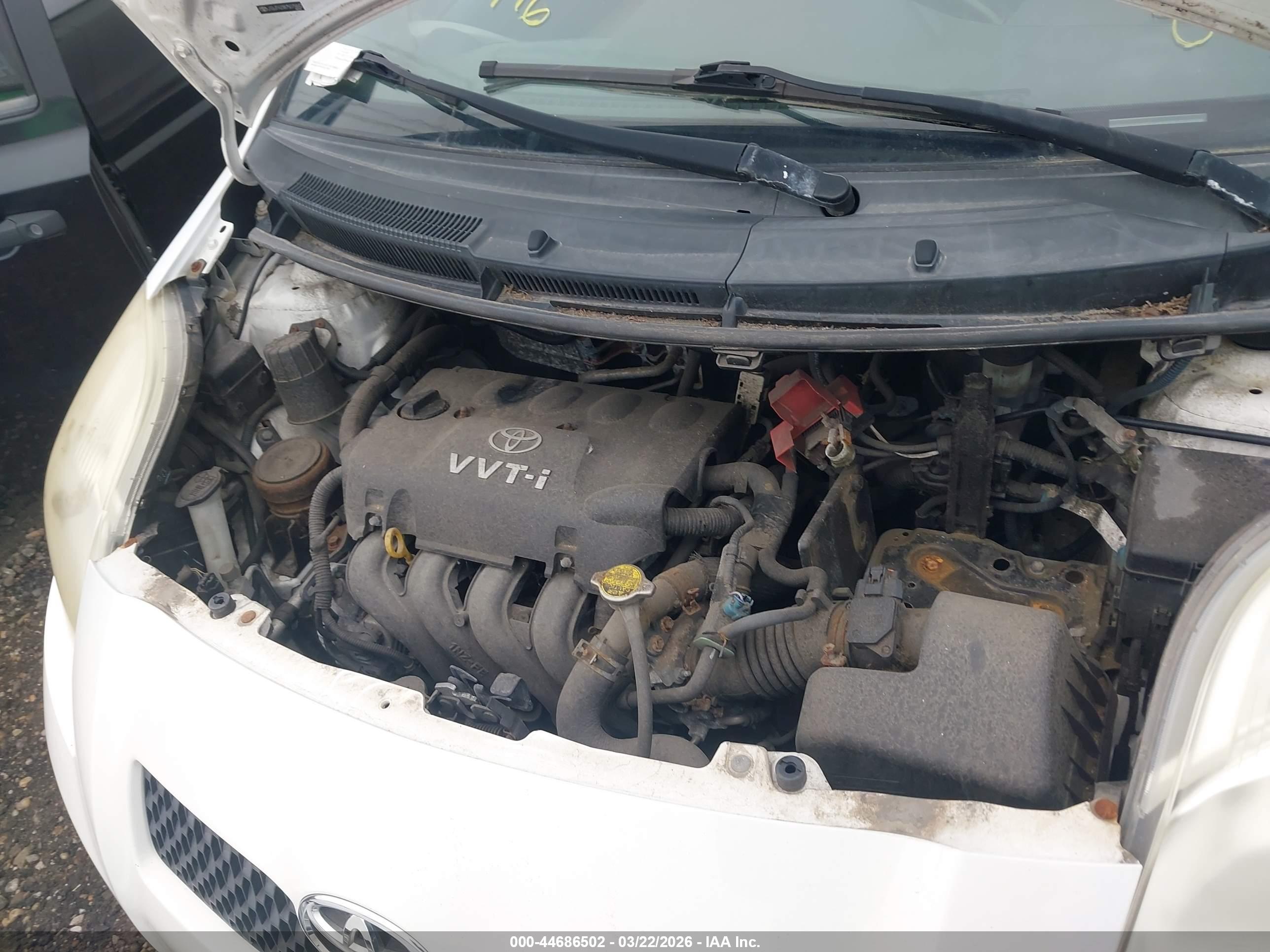 TOYOTA YARIS image 10