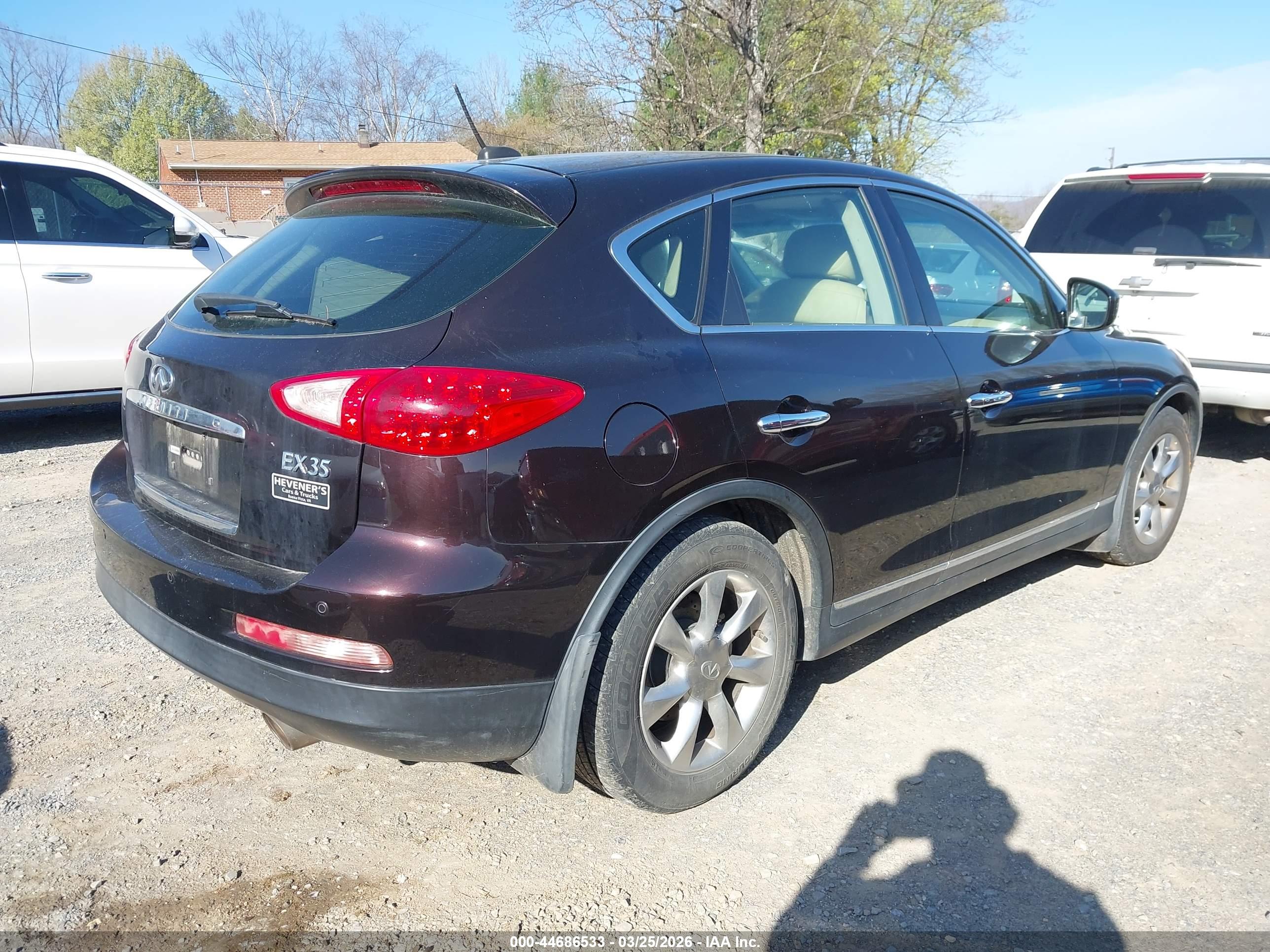 INFINITI EX35 image 6