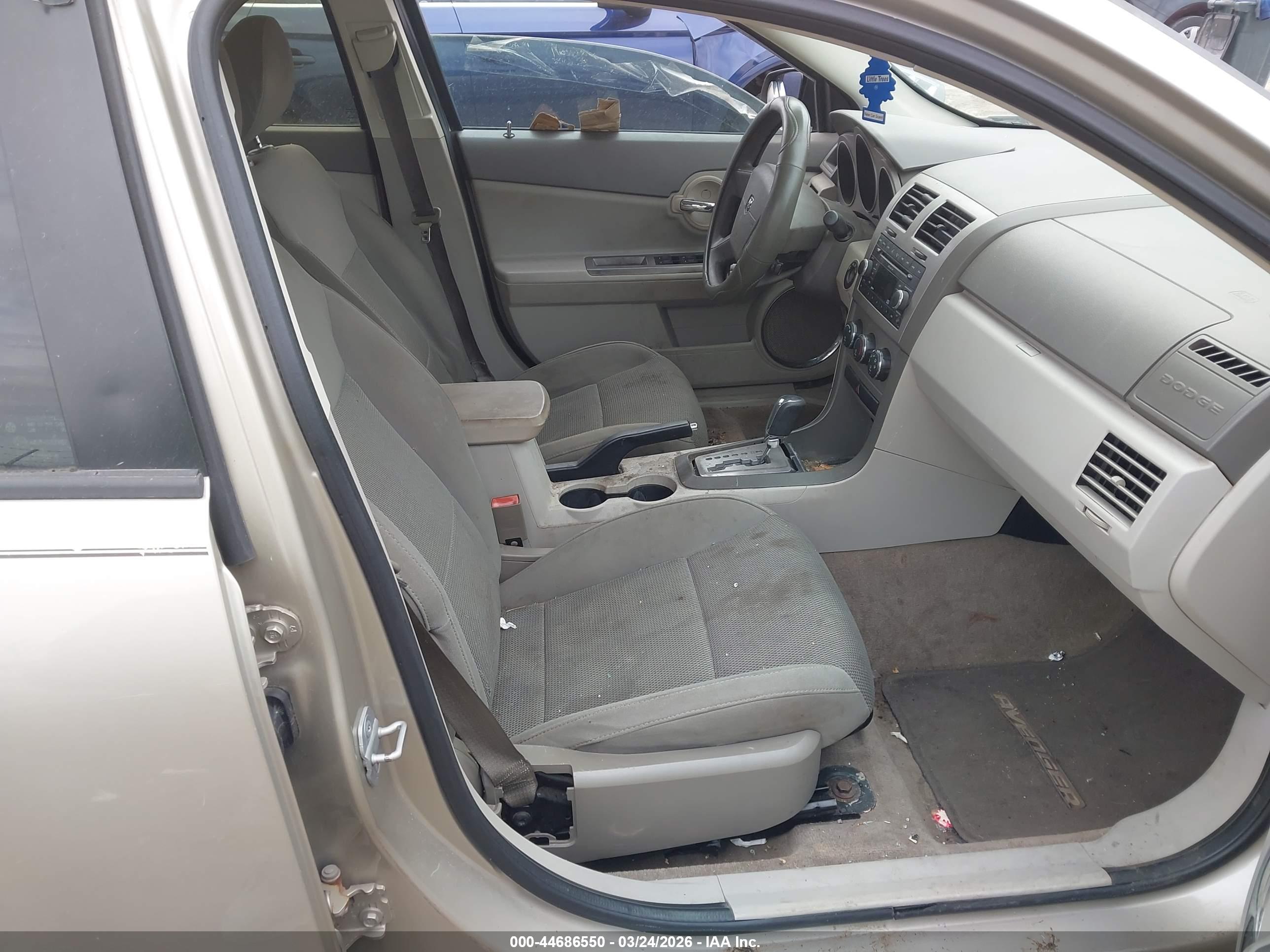 DODGE AVENGER image 5