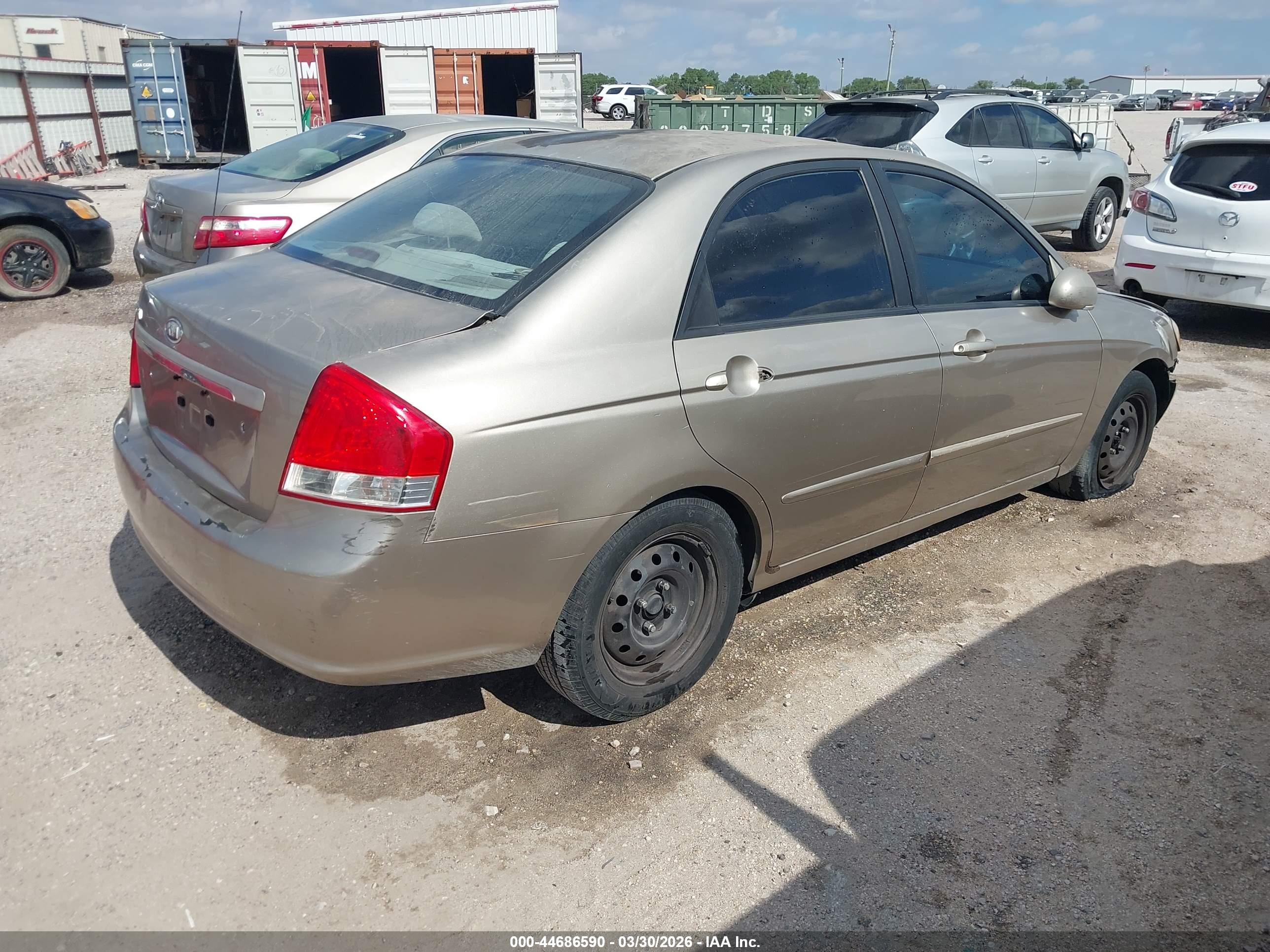 KIA SPECTRA image 4